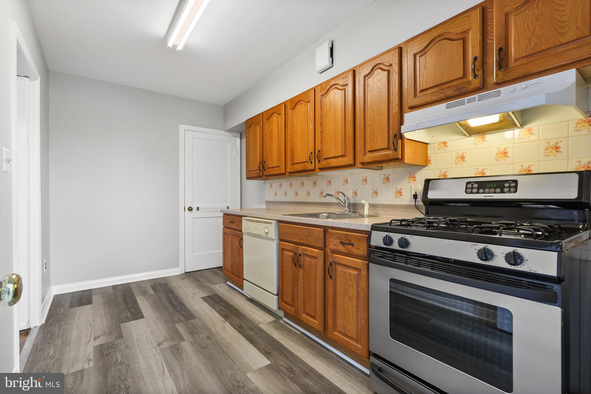 EASTWOOD - Residential