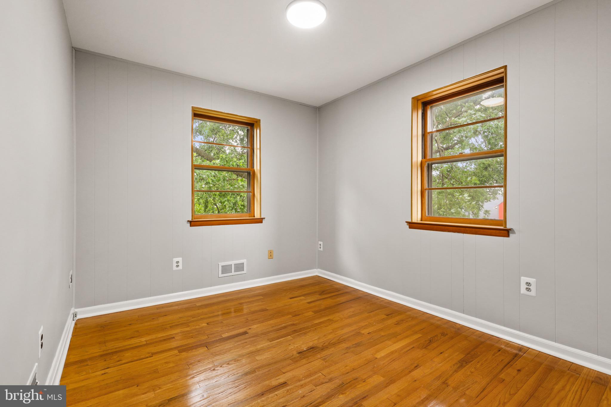 EASTWOOD - Residential