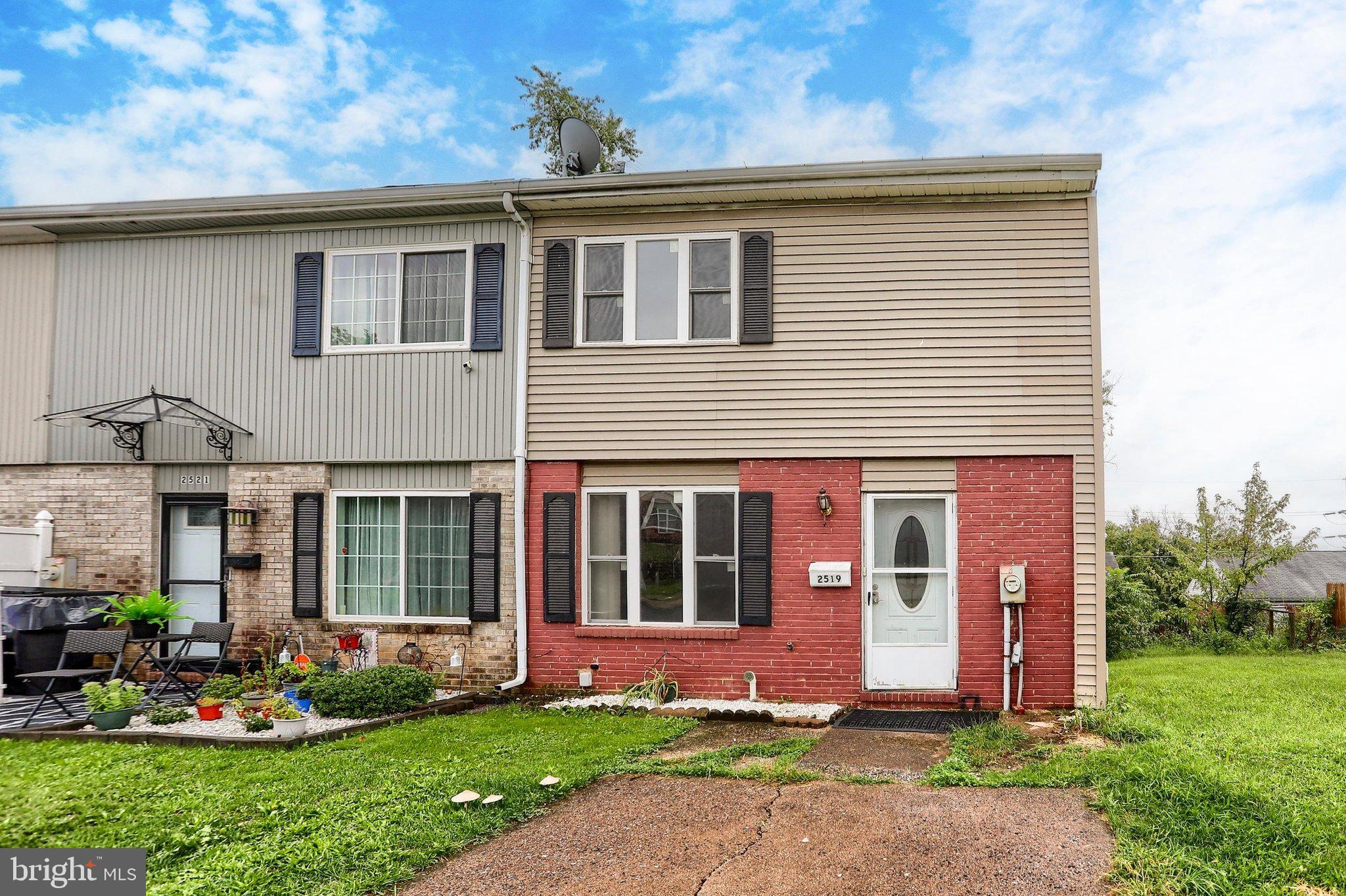 2519 BARKLEY LANE
