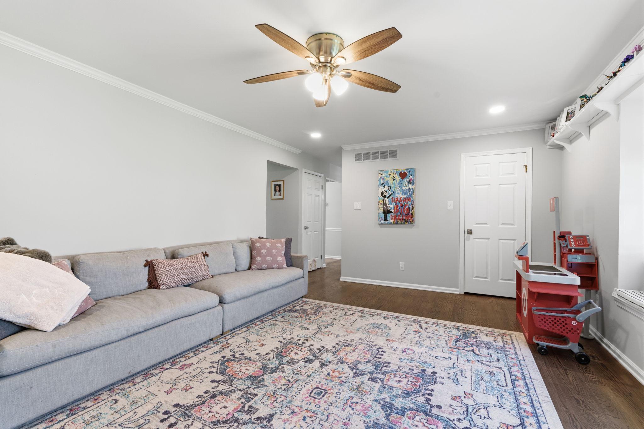 DUBLIN HUNT II - Residential