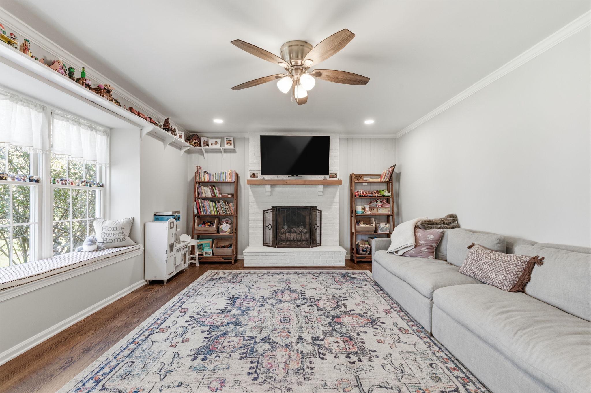 DUBLIN HUNT II - Residential