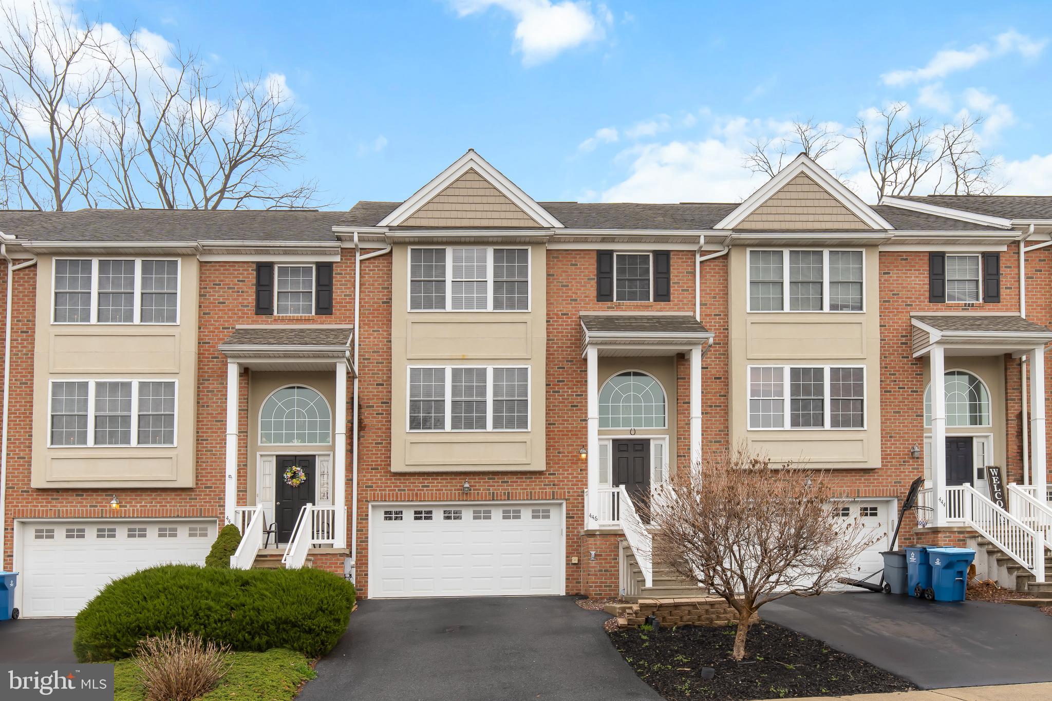 446 HILLSIDE DRIVE