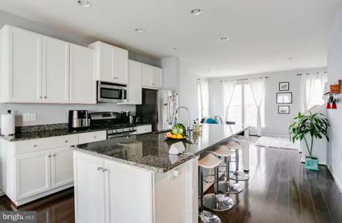 22517 PHILLIPS STREET 1509 CLARKSBURG MD 20871