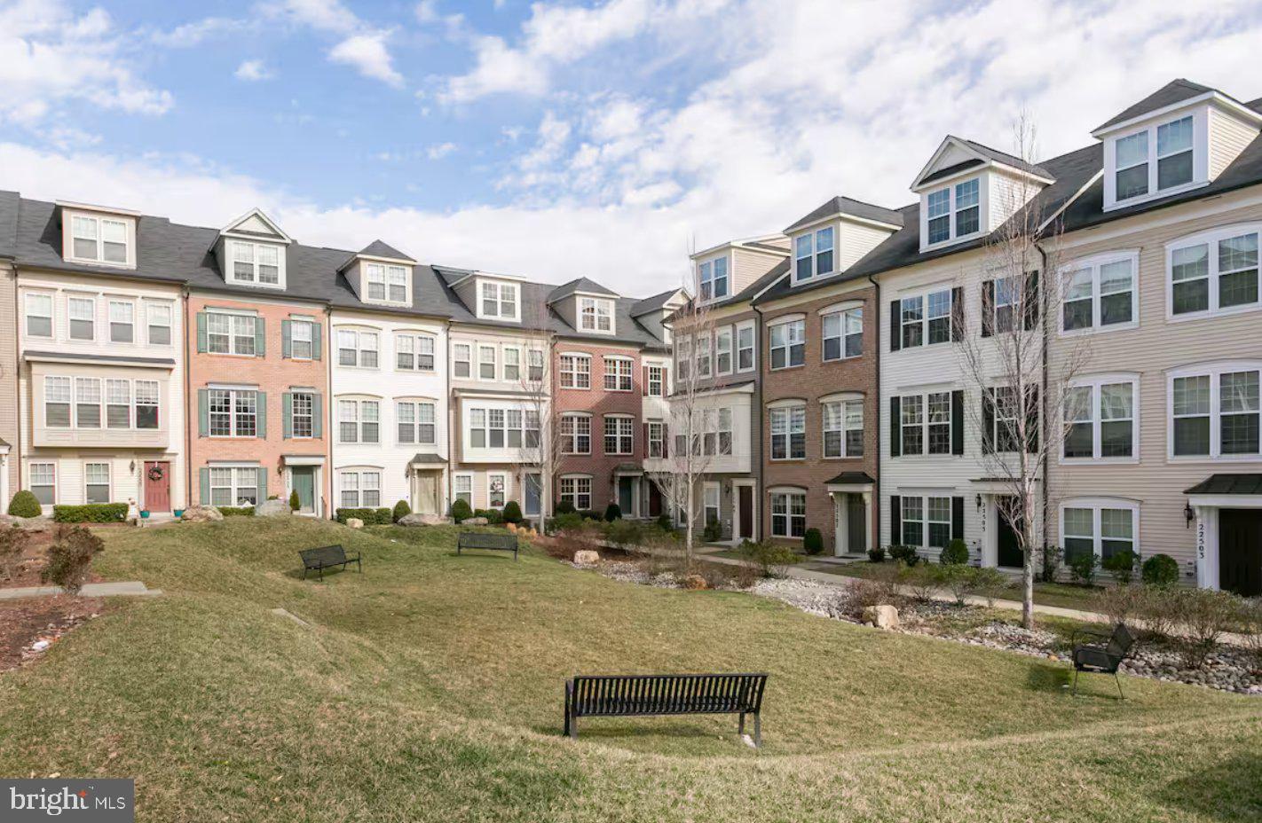 GALLERY PARK - Residential Lease