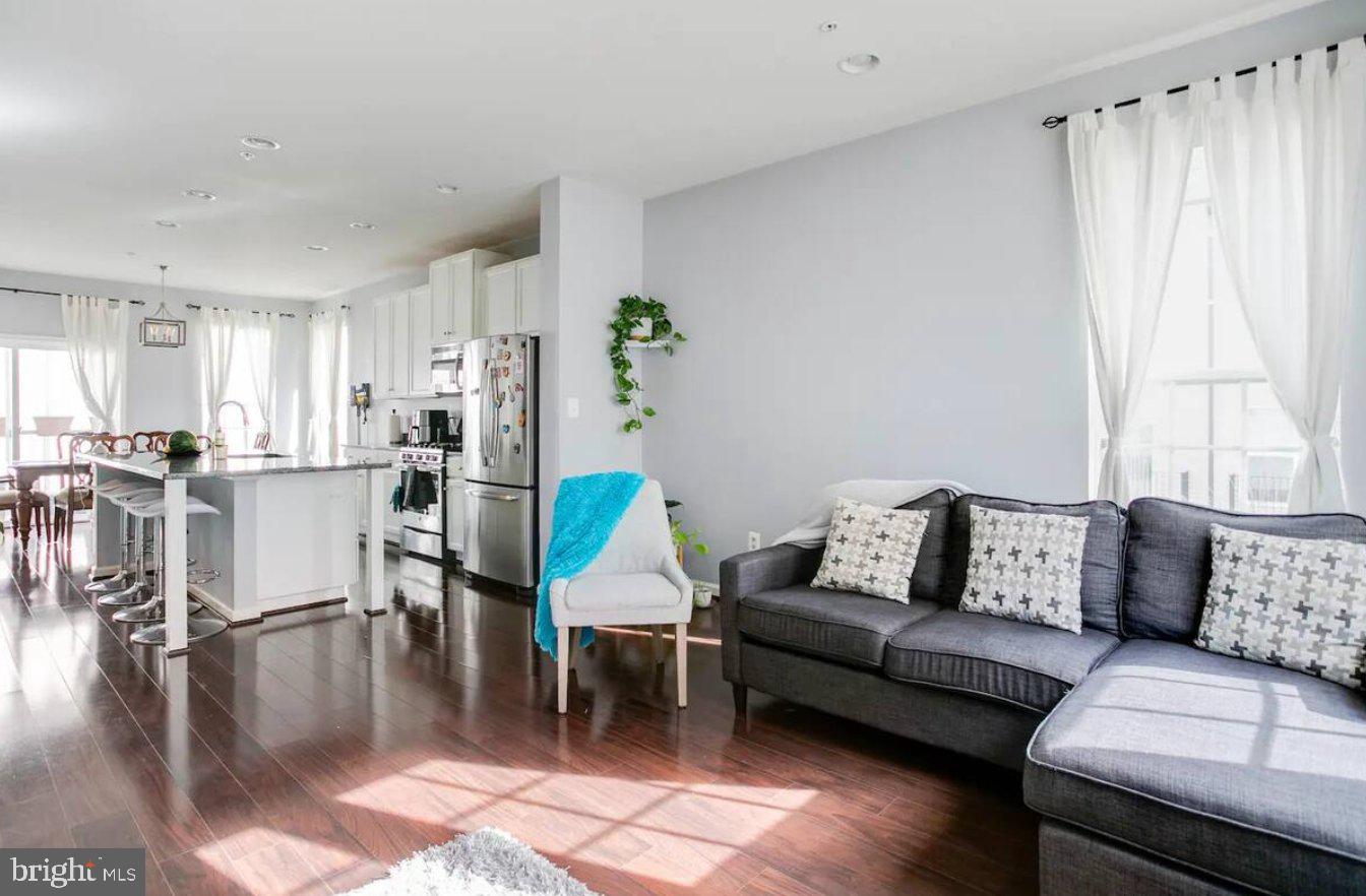 GALLERY PARK - Residential Lease