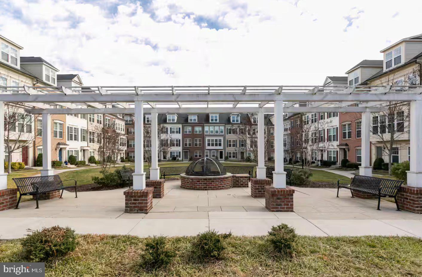 GALLERY PARK - Residential Lease