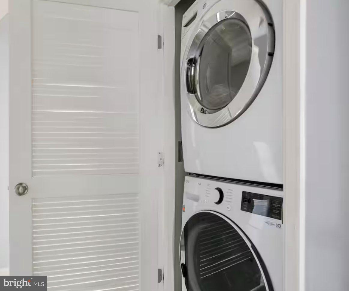 GALLERY PARK - Residential Lease