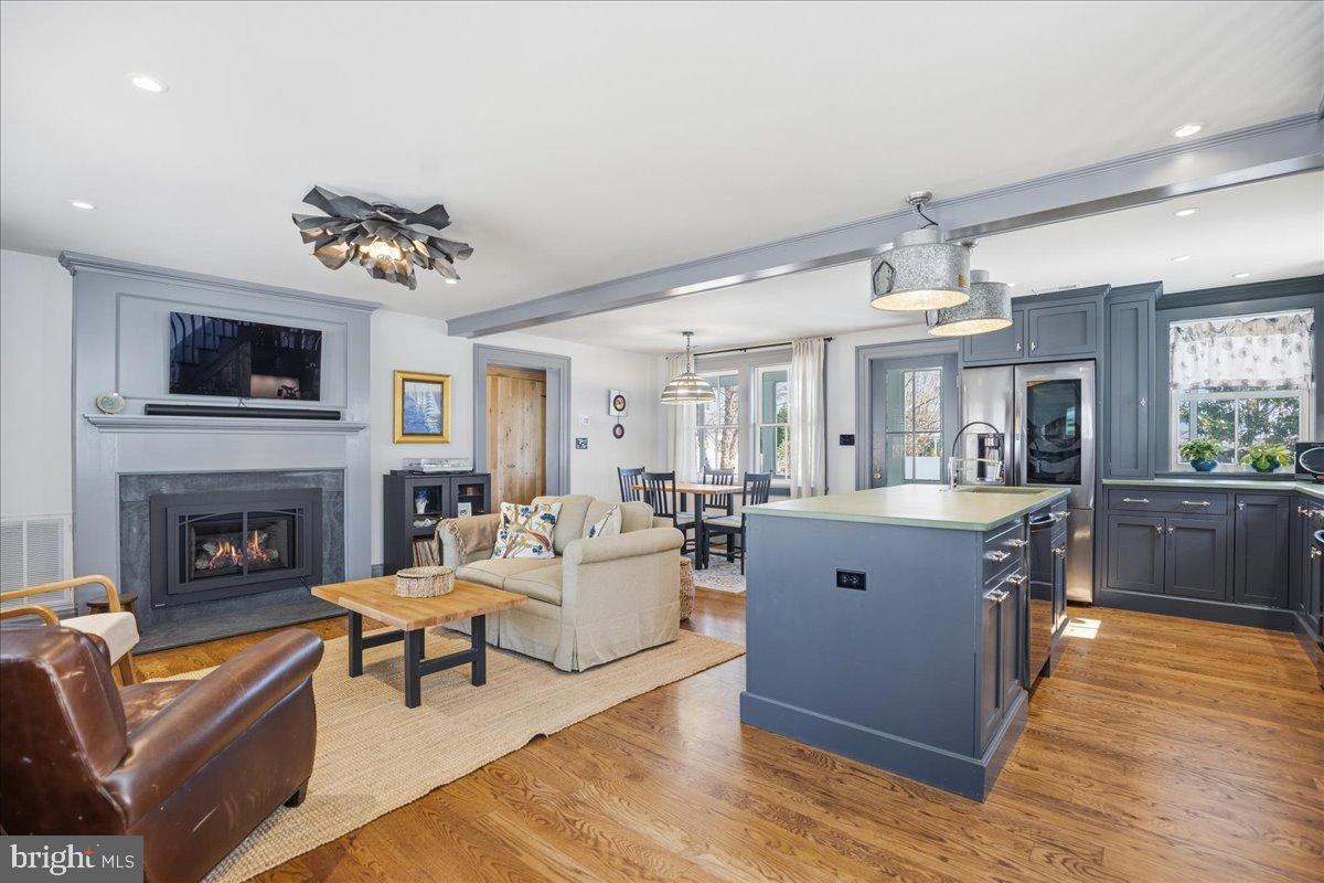 AVONDALE - Residential