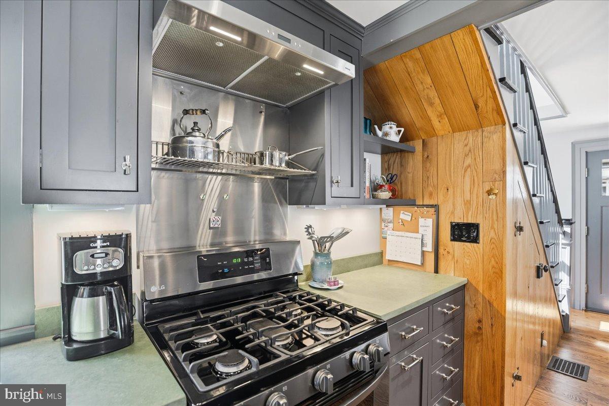 AVONDALE - Residential