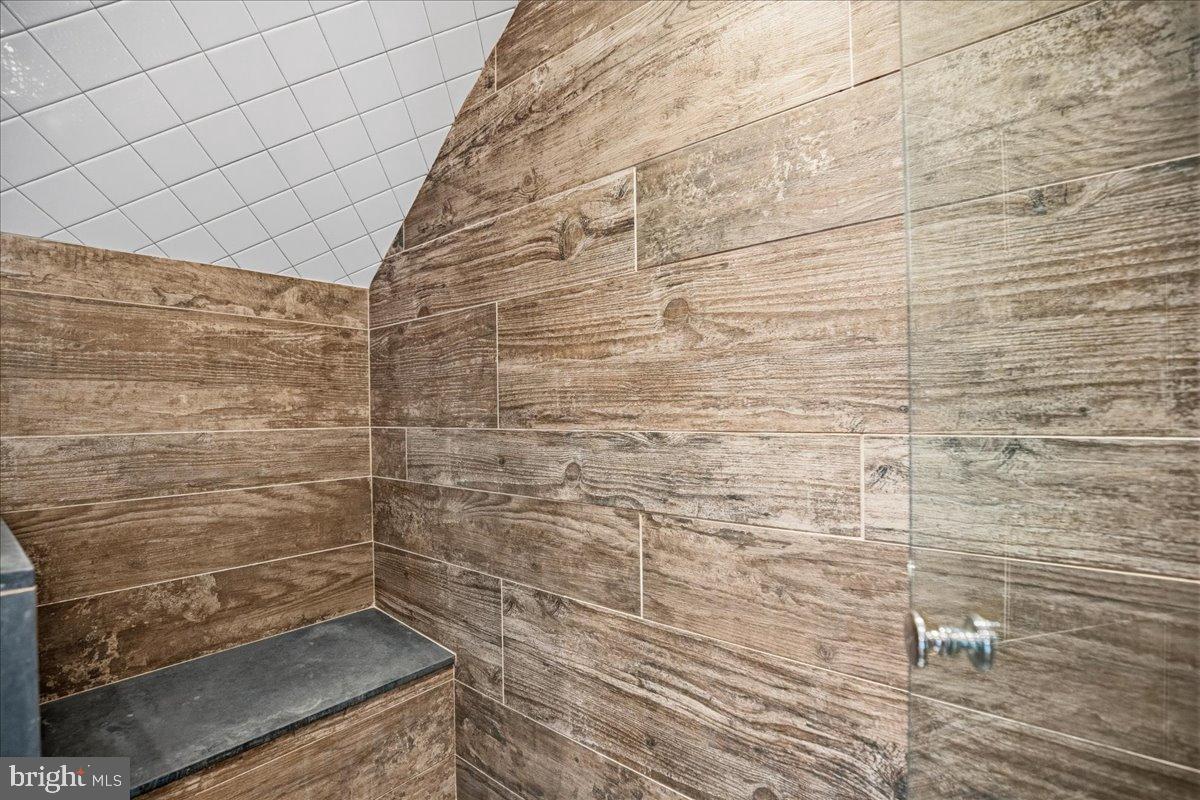 AVONDALE - Residential