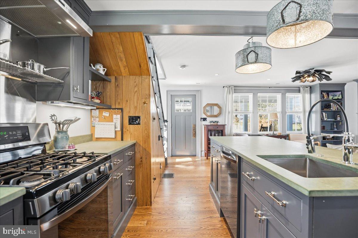 AVONDALE - Residential