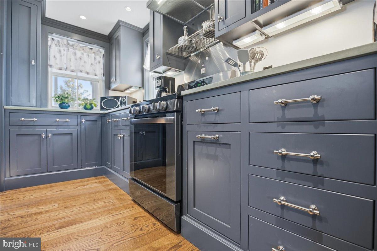 AVONDALE - Residential