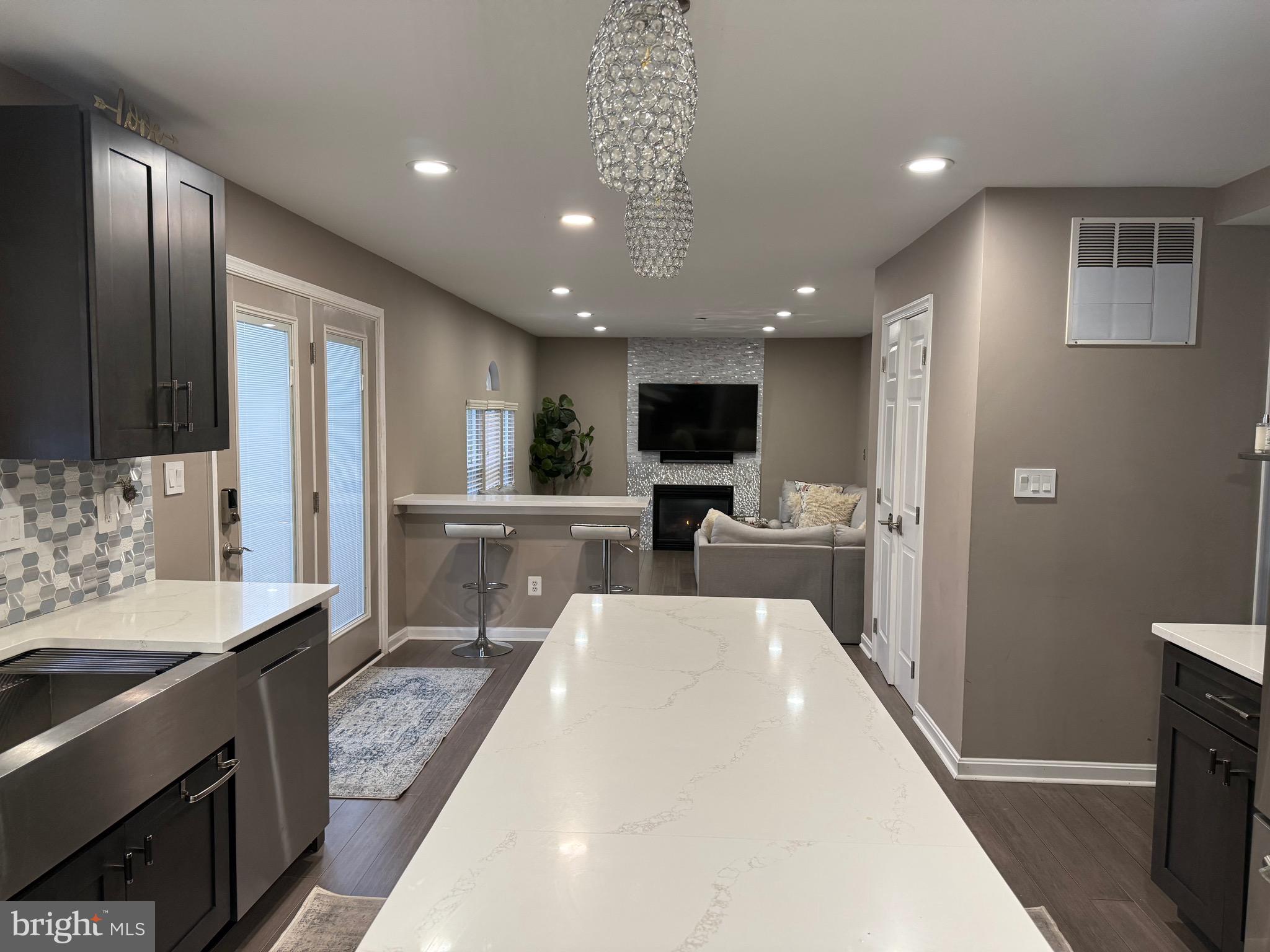 WALNUT POINT - Residential