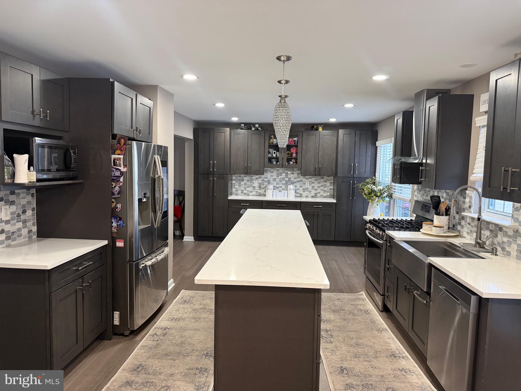 WALNUT POINT - Residential