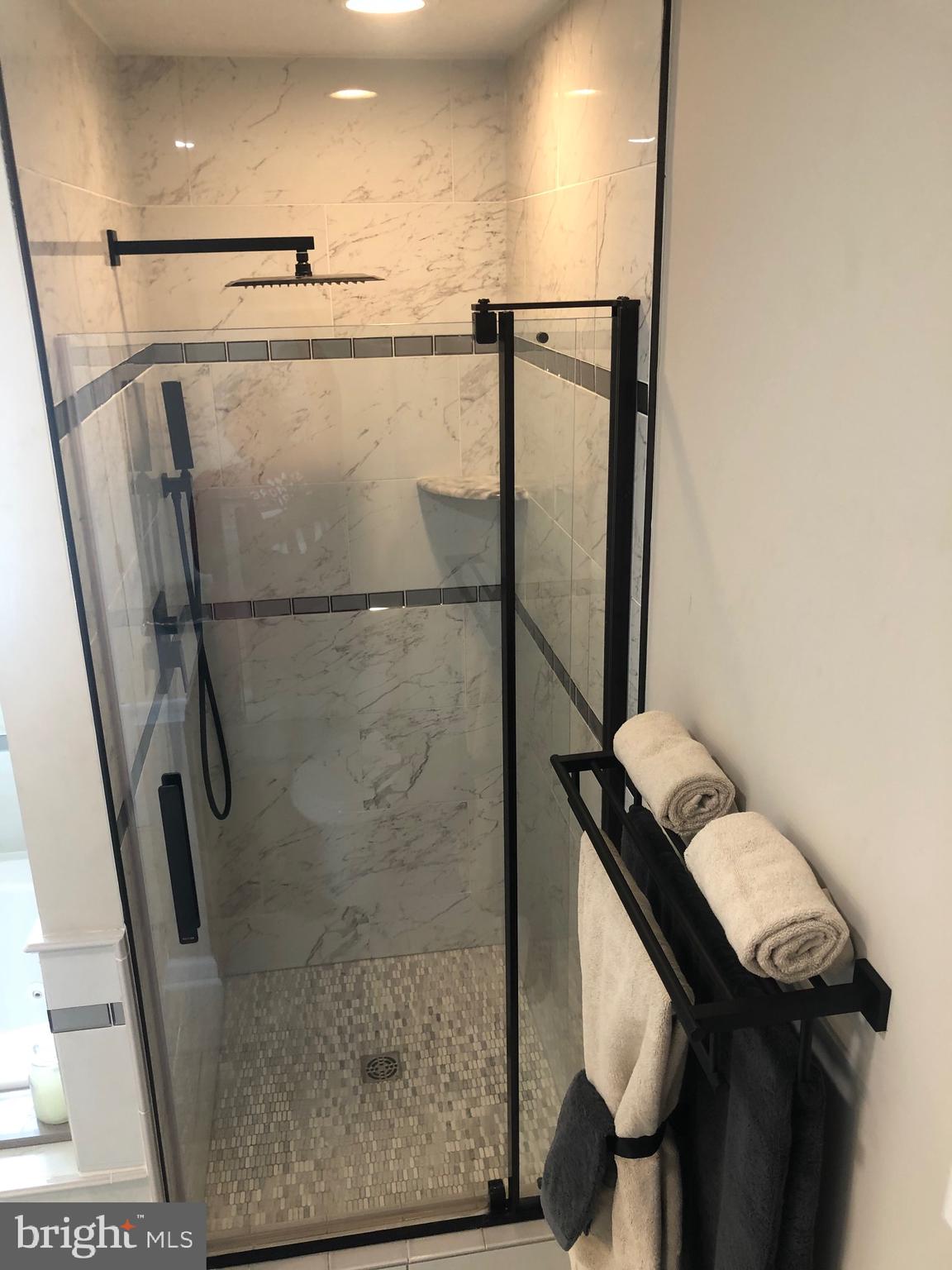 WALNUT POINT - Residential