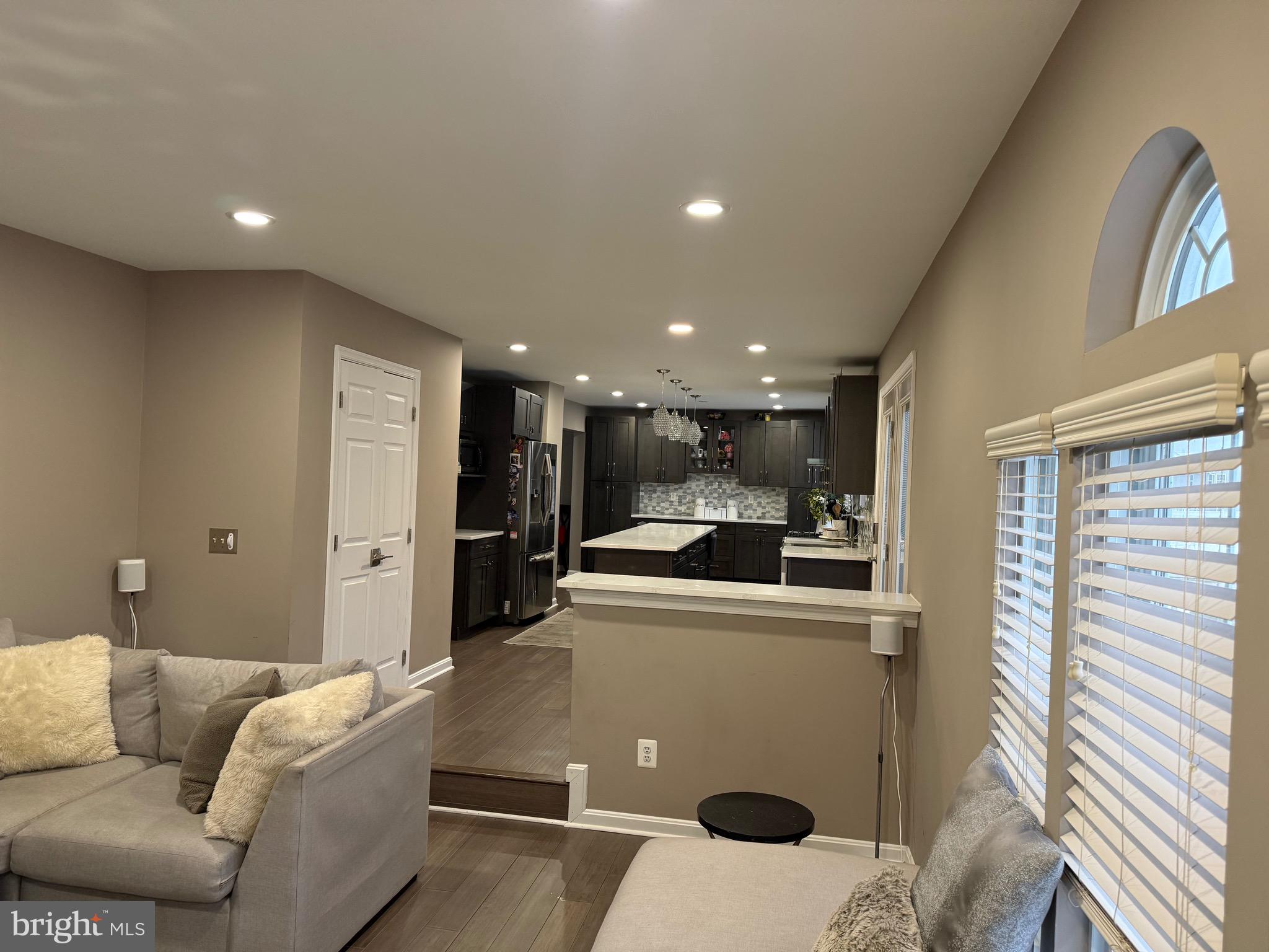 WALNUT POINT - Residential