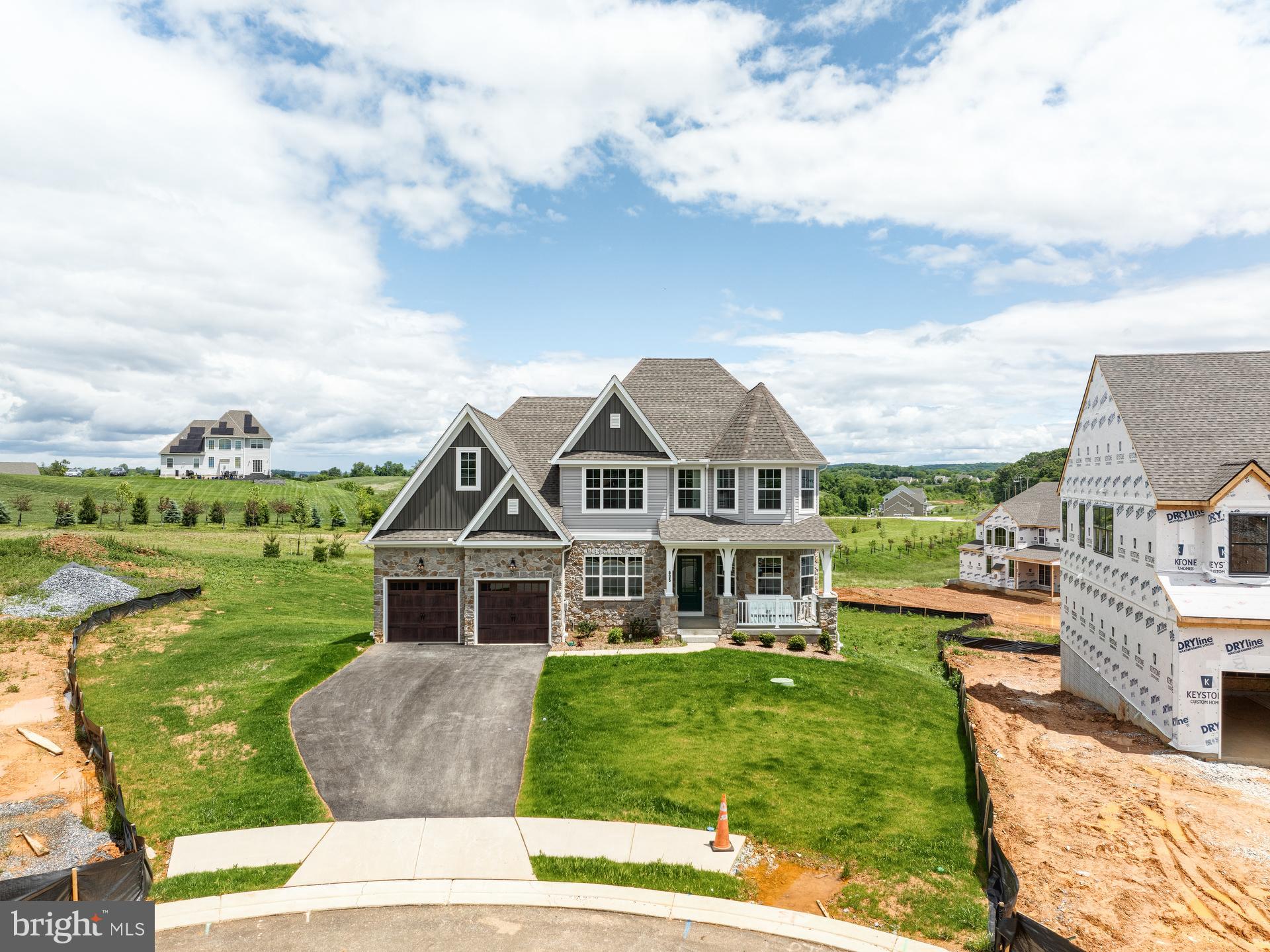 LEGACY FARMS - Residential