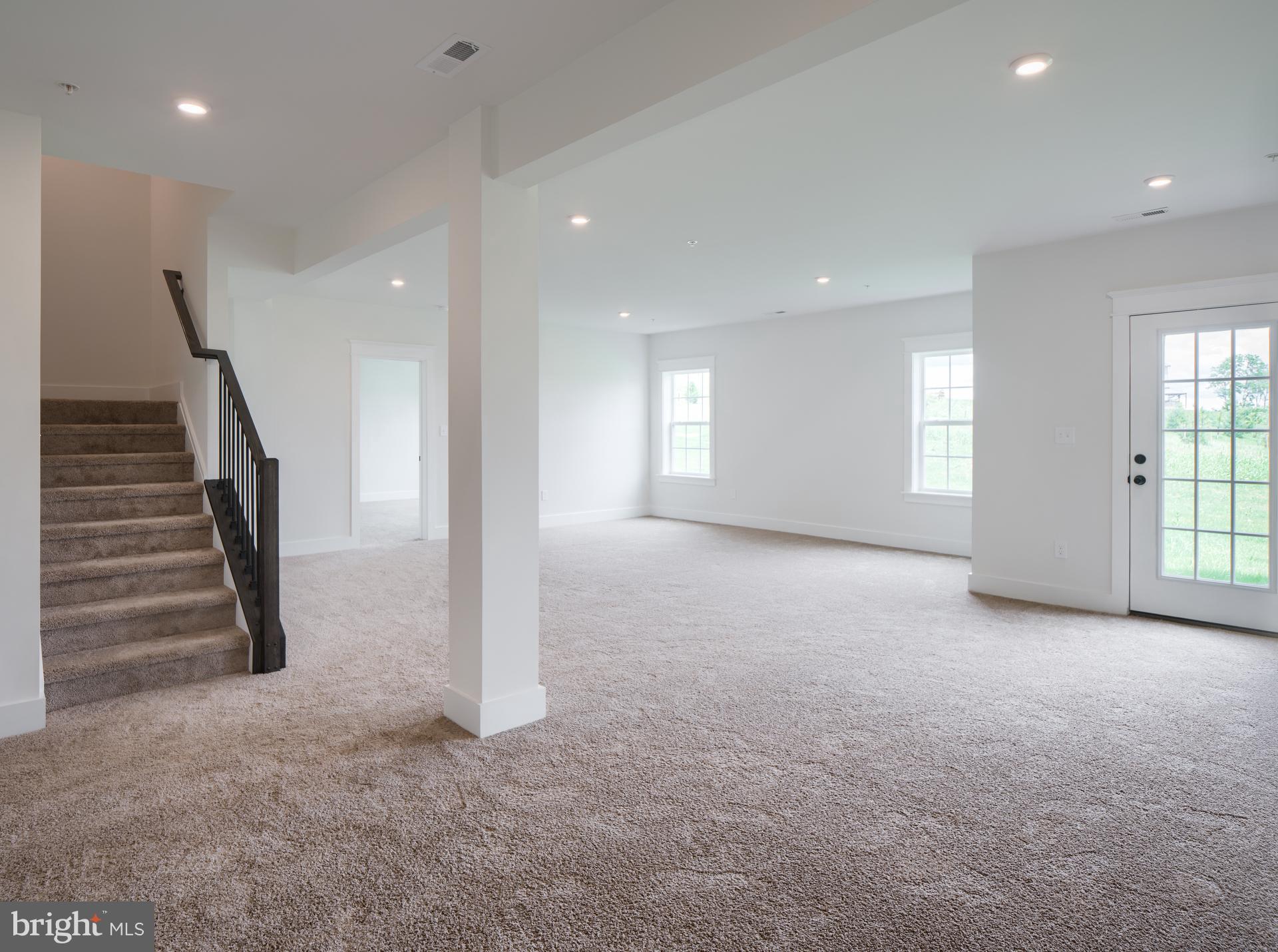 LEGACY FARMS - Residential