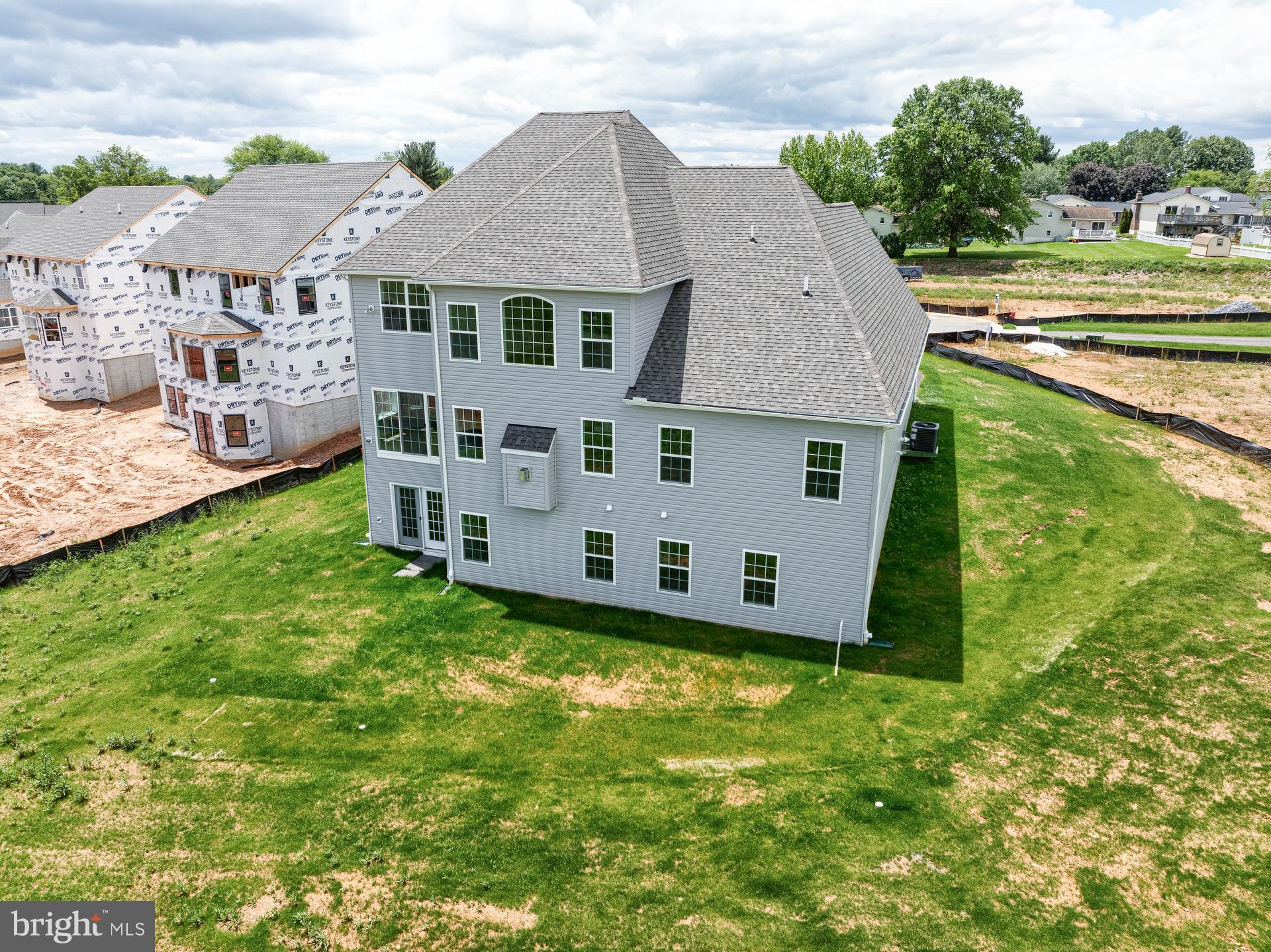 LEGACY FARMS - Residential