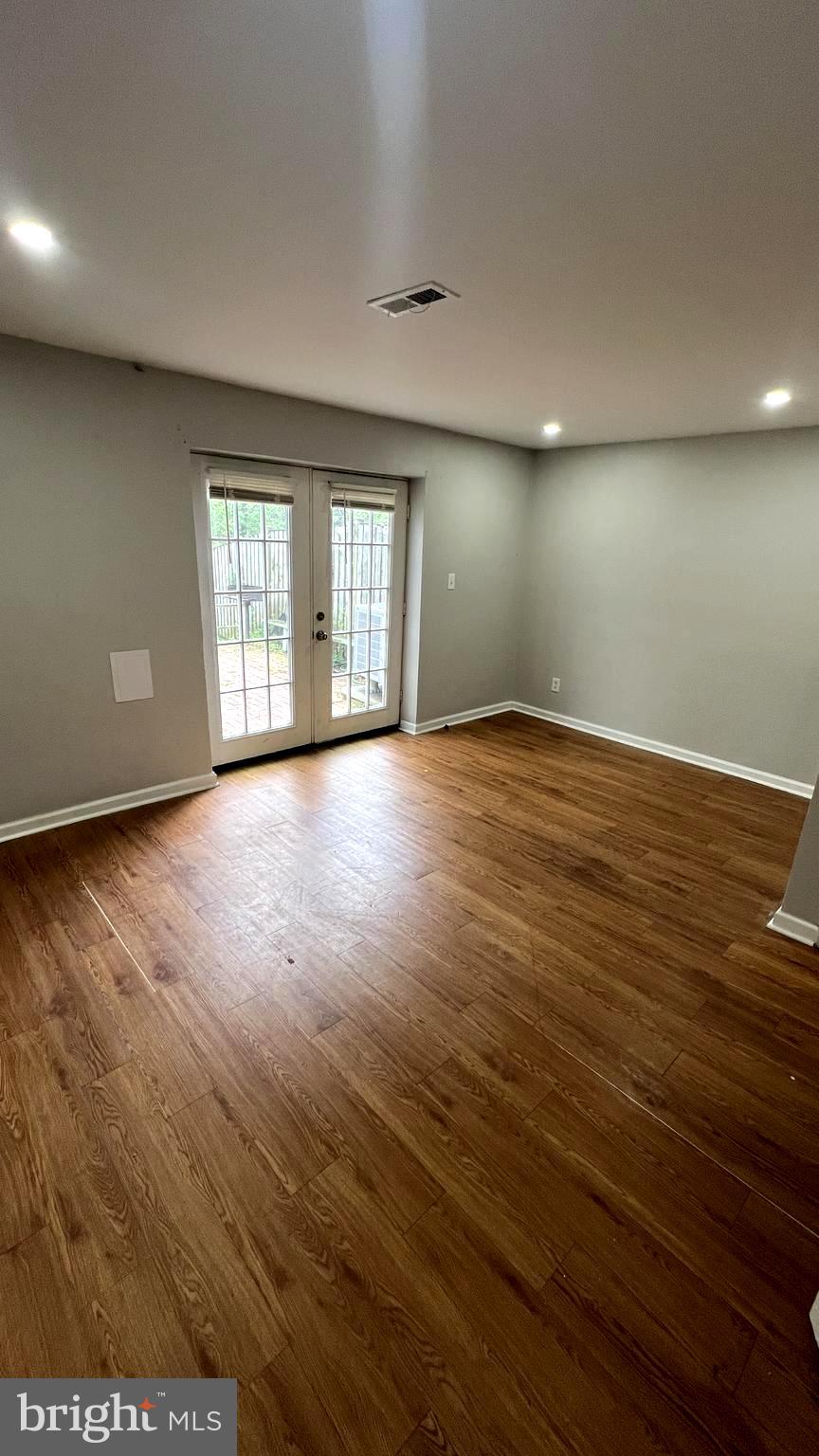 HUNTERS WOODS - Residential