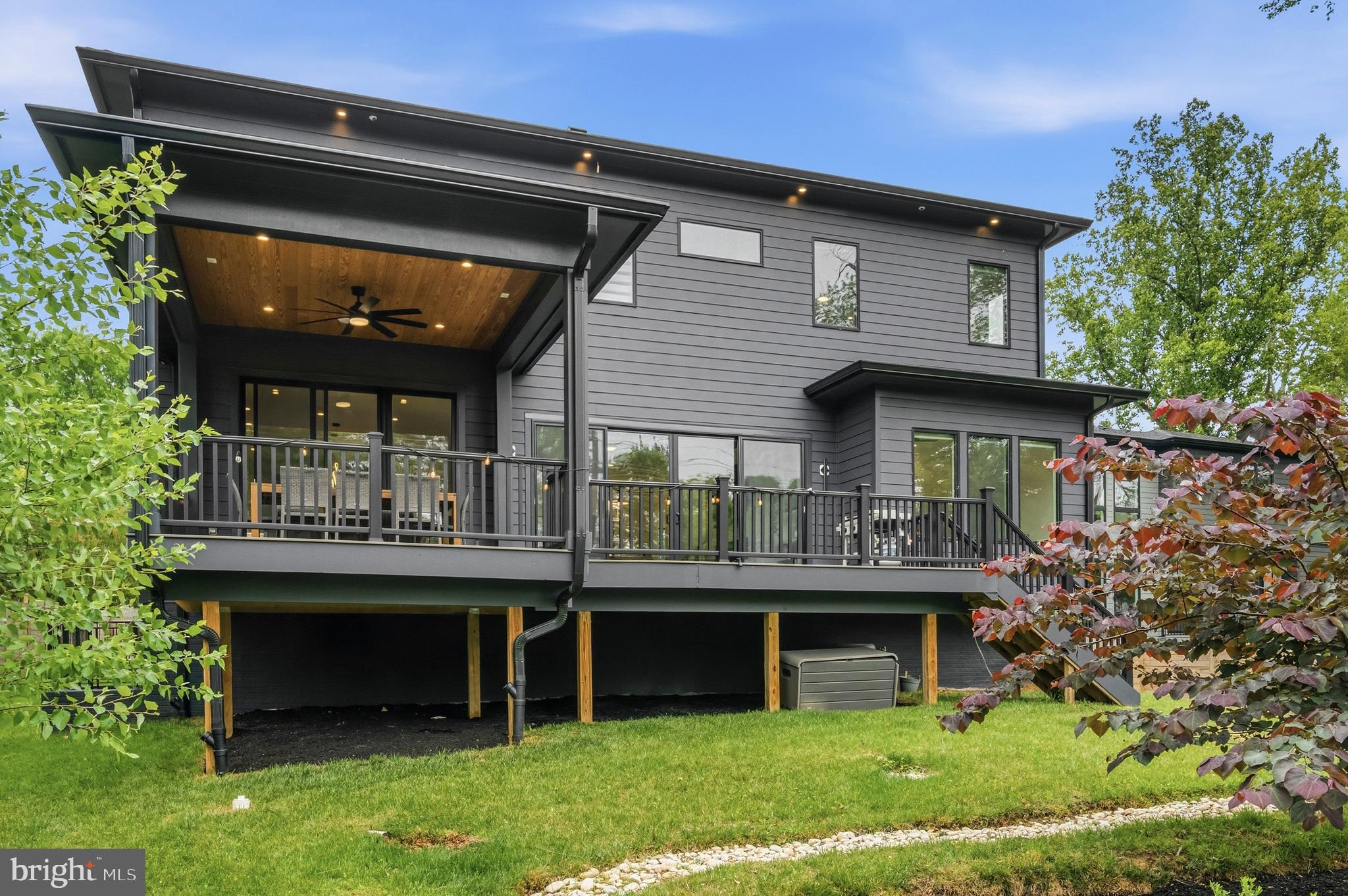 VIENNA WOODS - Residential