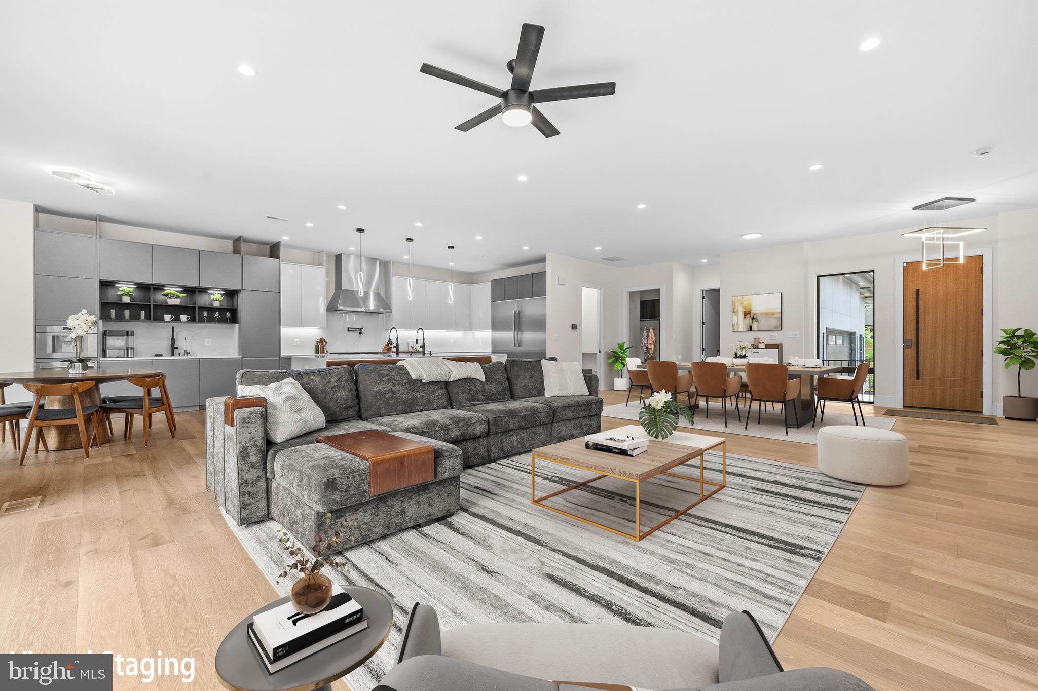 VIENNA WOODS - Residential