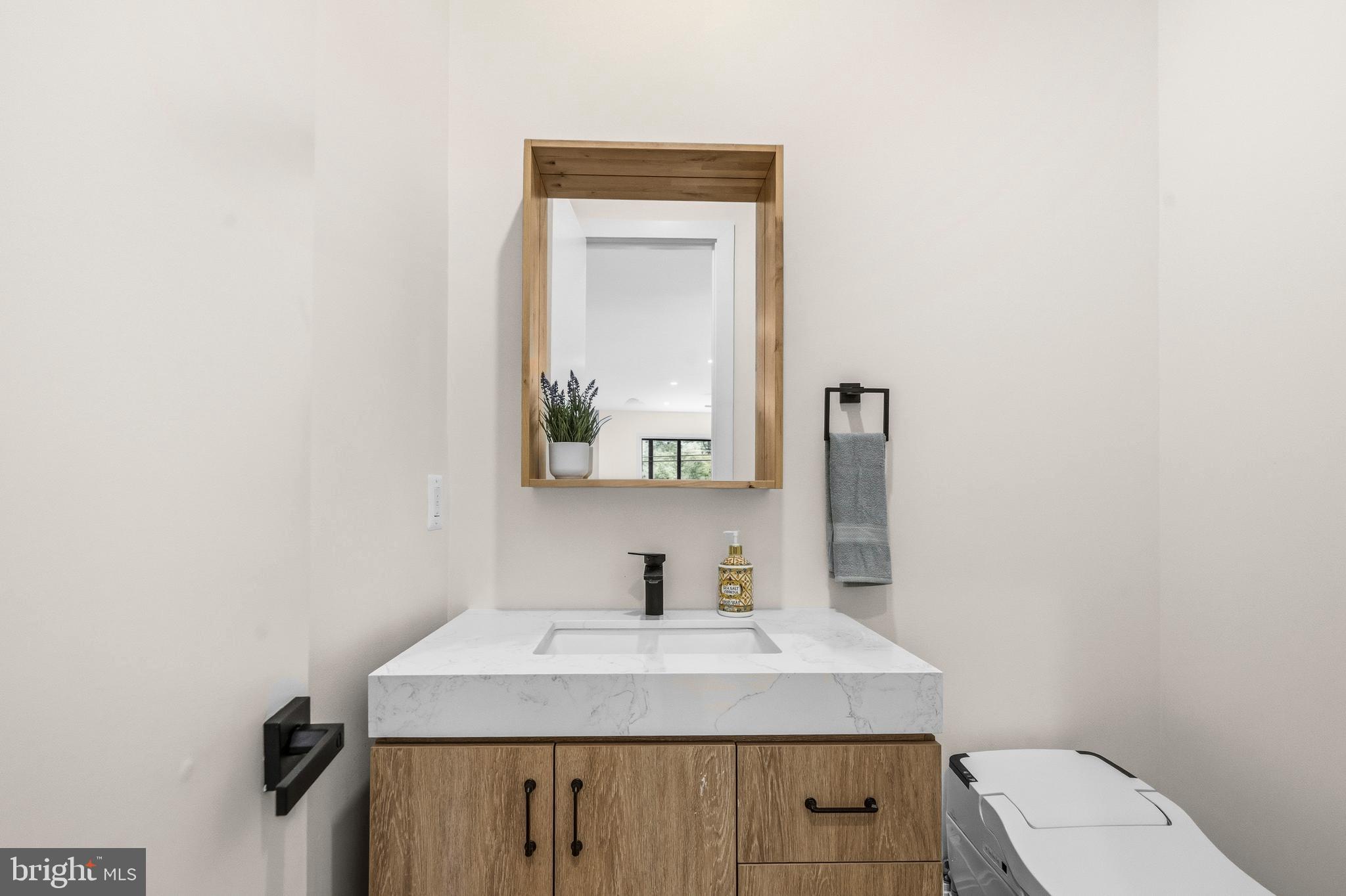 VIENNA WOODS - Residential