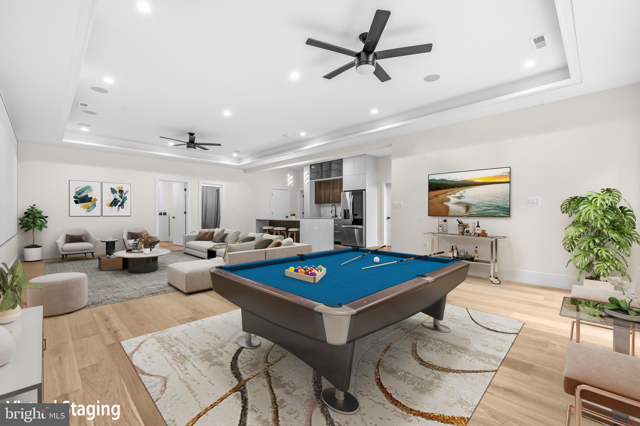 VIENNA WOODS - Residential