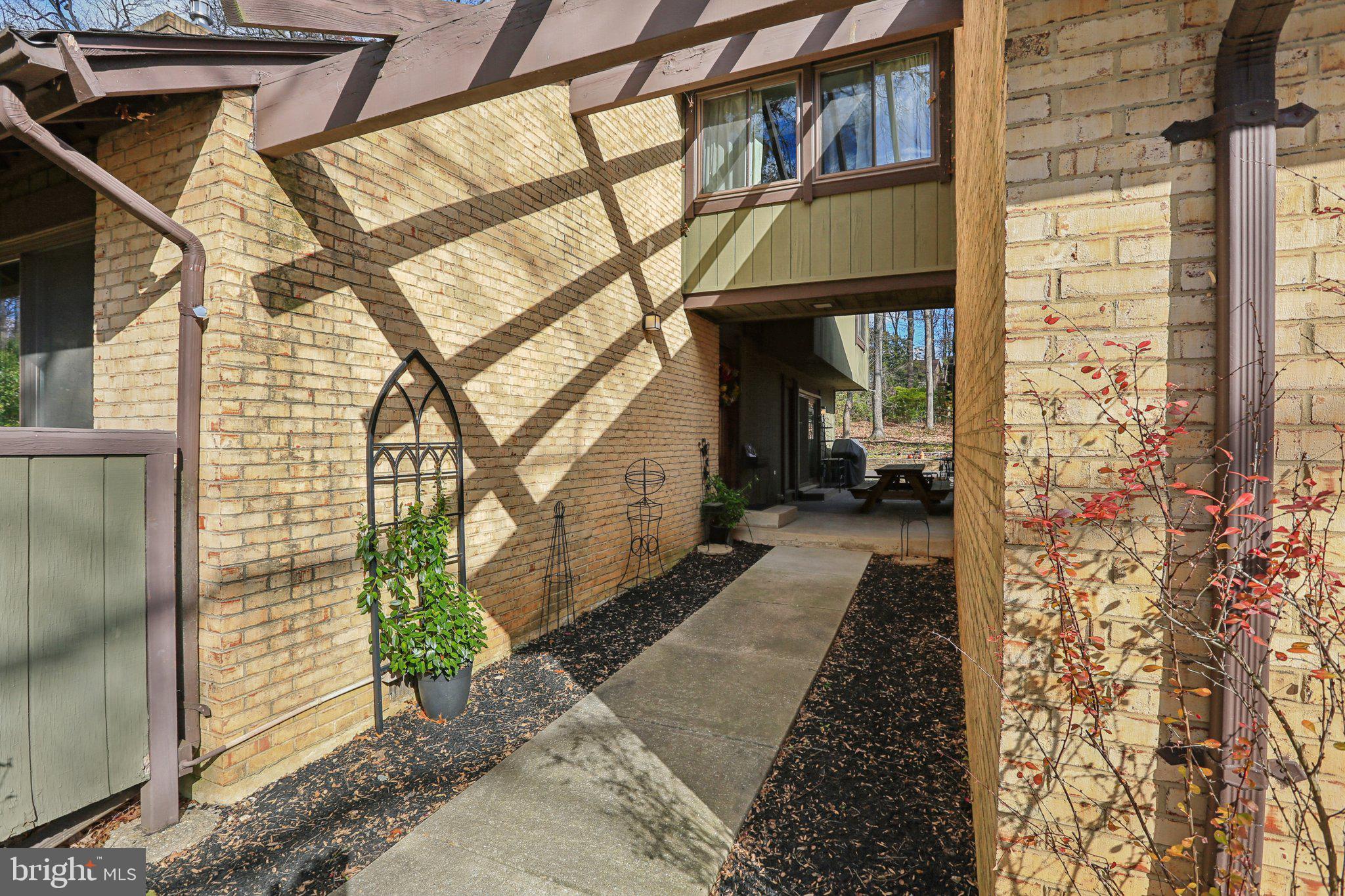 10968 SWANSFIELD ROAD