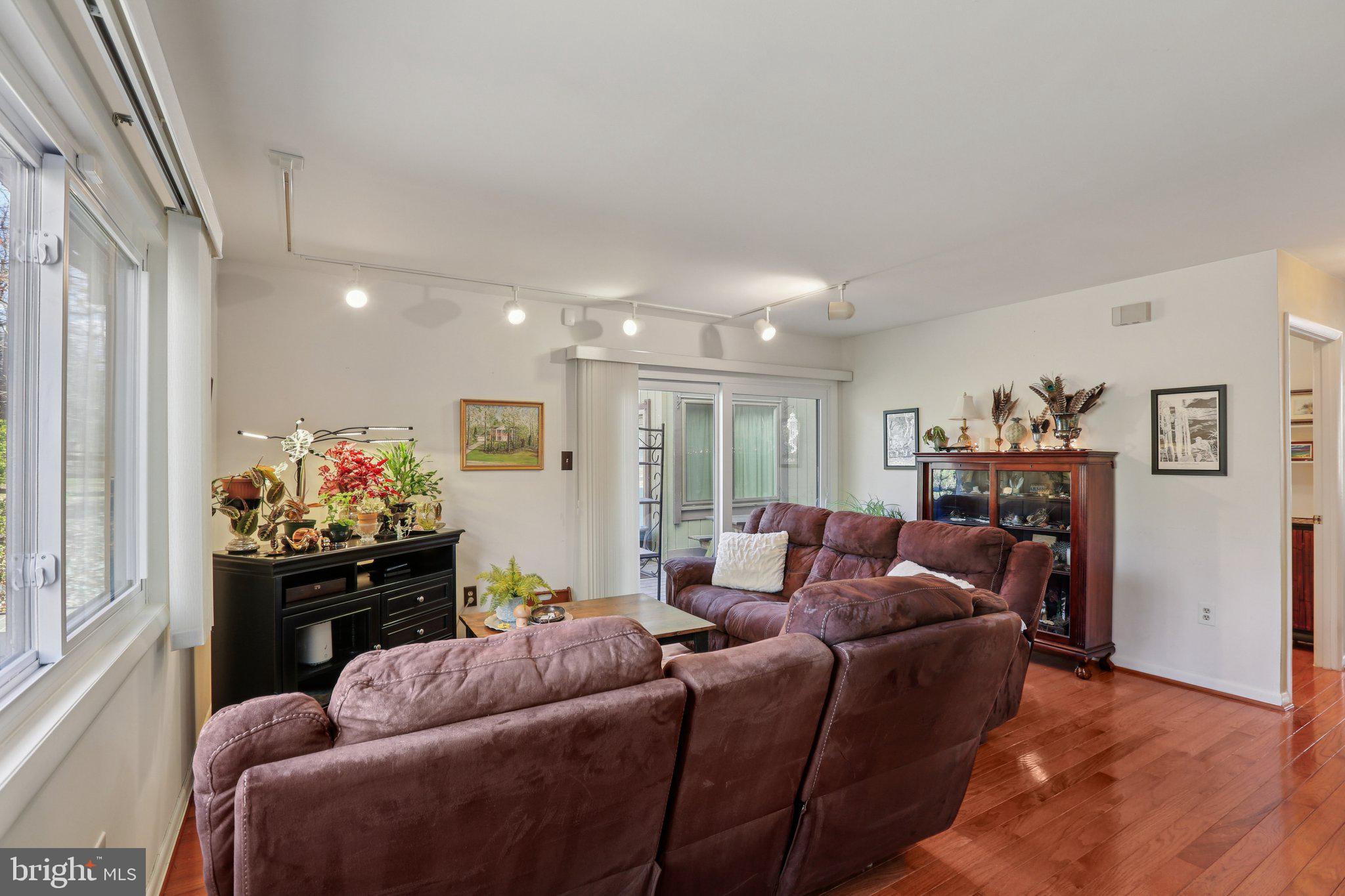 VILLAGE OF HARPERS CHOICE - Residential