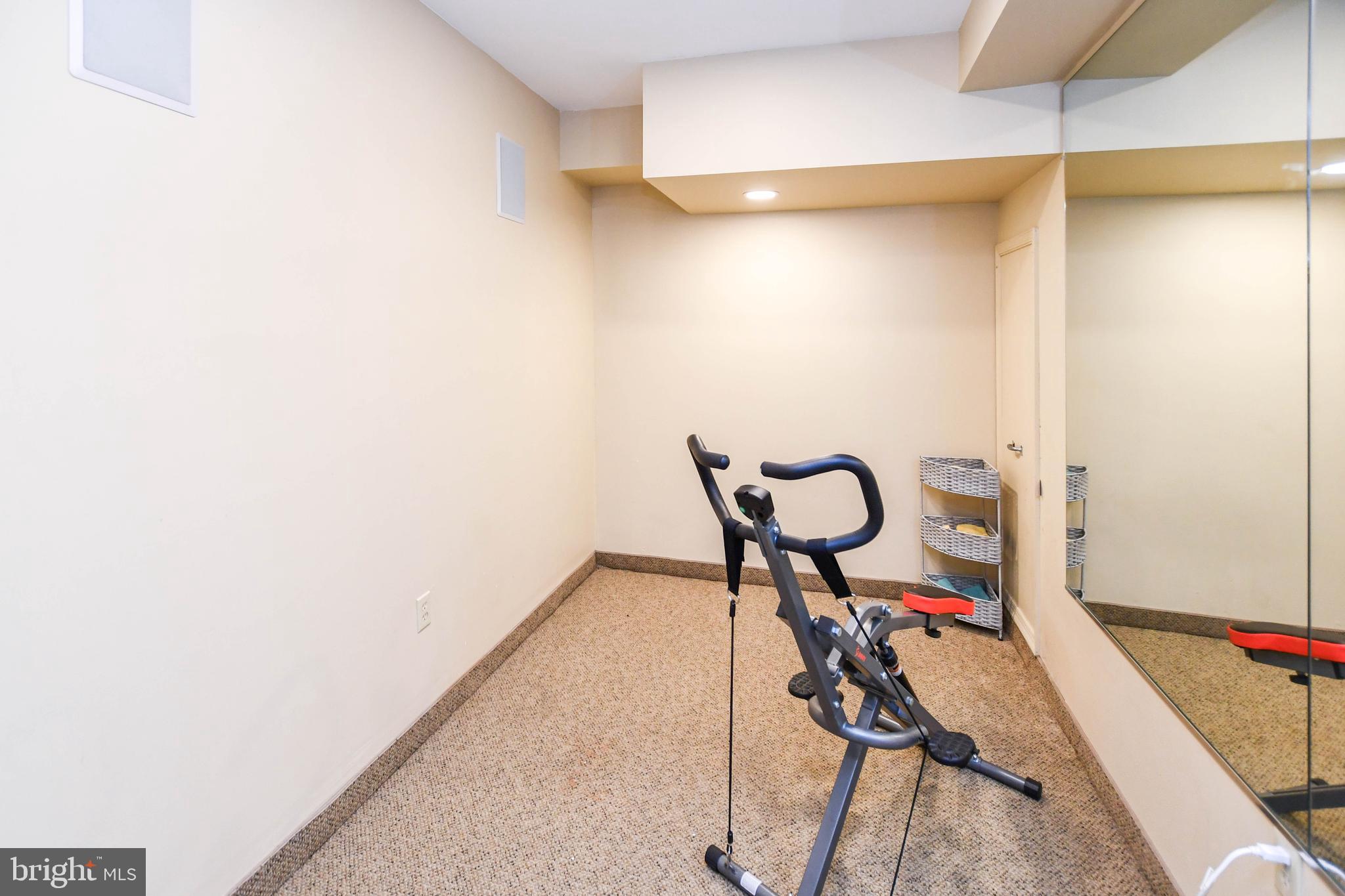 9466 SEA BREEZE COURT