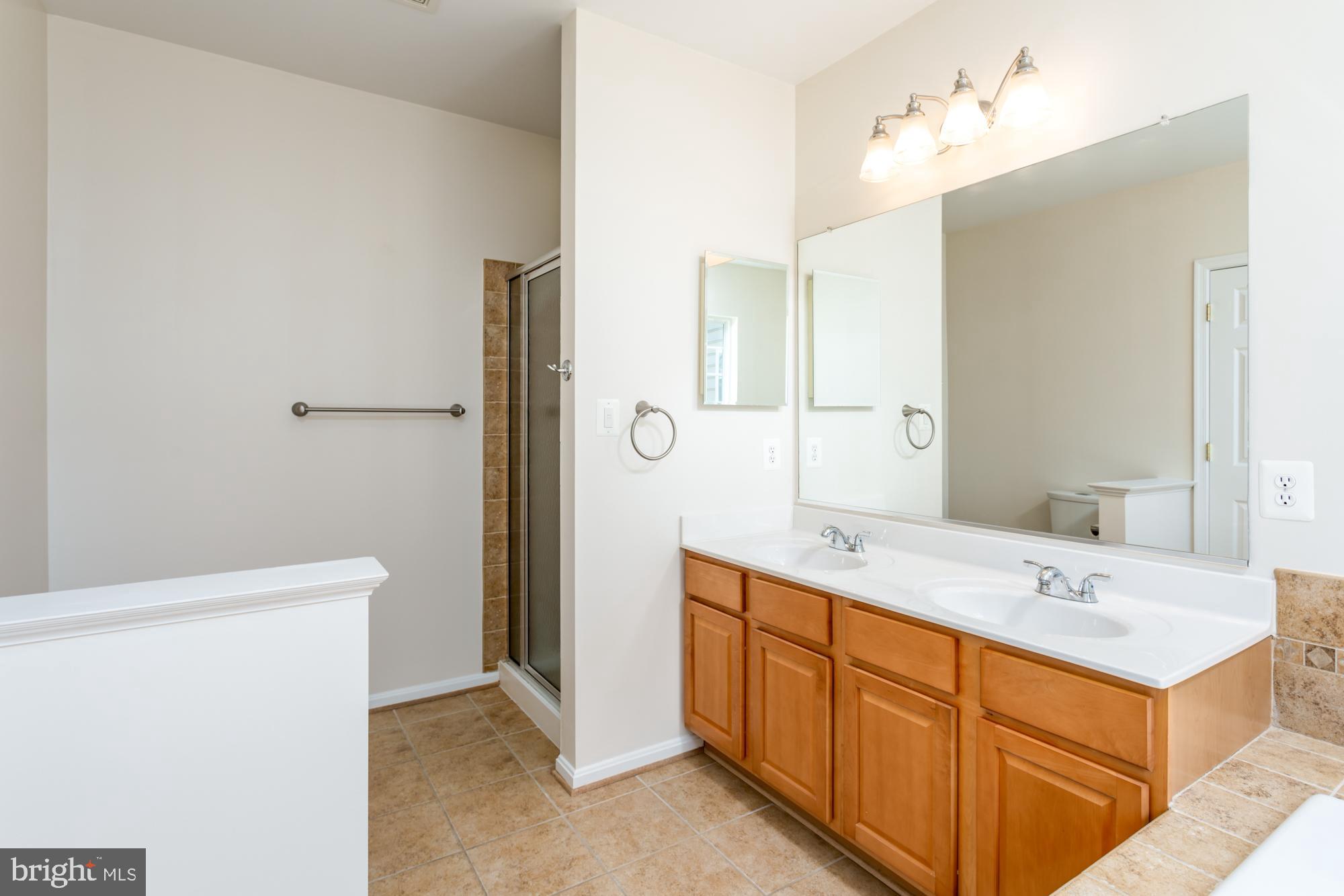 FIELDSTONE - Residential Lease