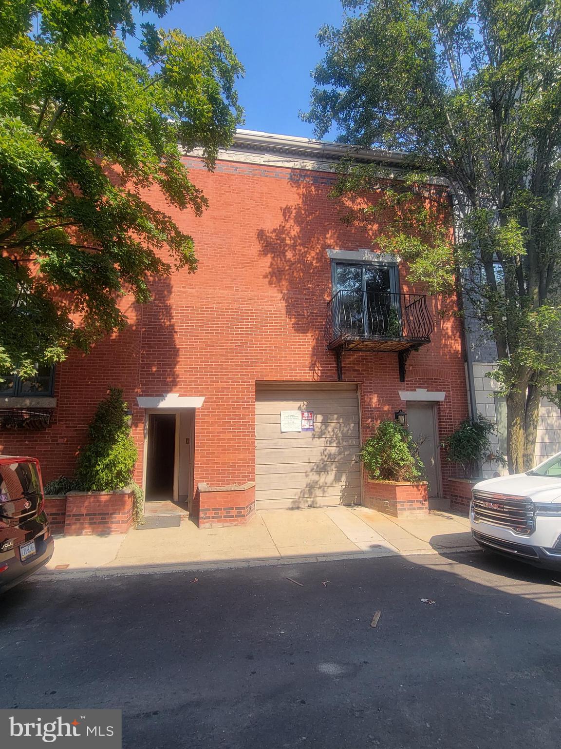 Prime development location. Build up to 7 residential units and a Commercial unit. Located in the heart of Fishtown near Columbia Avenue and Girard Avenue. Walkable to Market/Frankford EL train, grocery stores, restaurants, the Frankford Avenue business district and the Delaware Waterfront.
