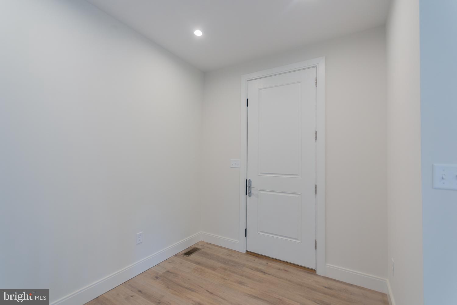 PENNSYLVANIA AT THIRD STREET - Residential