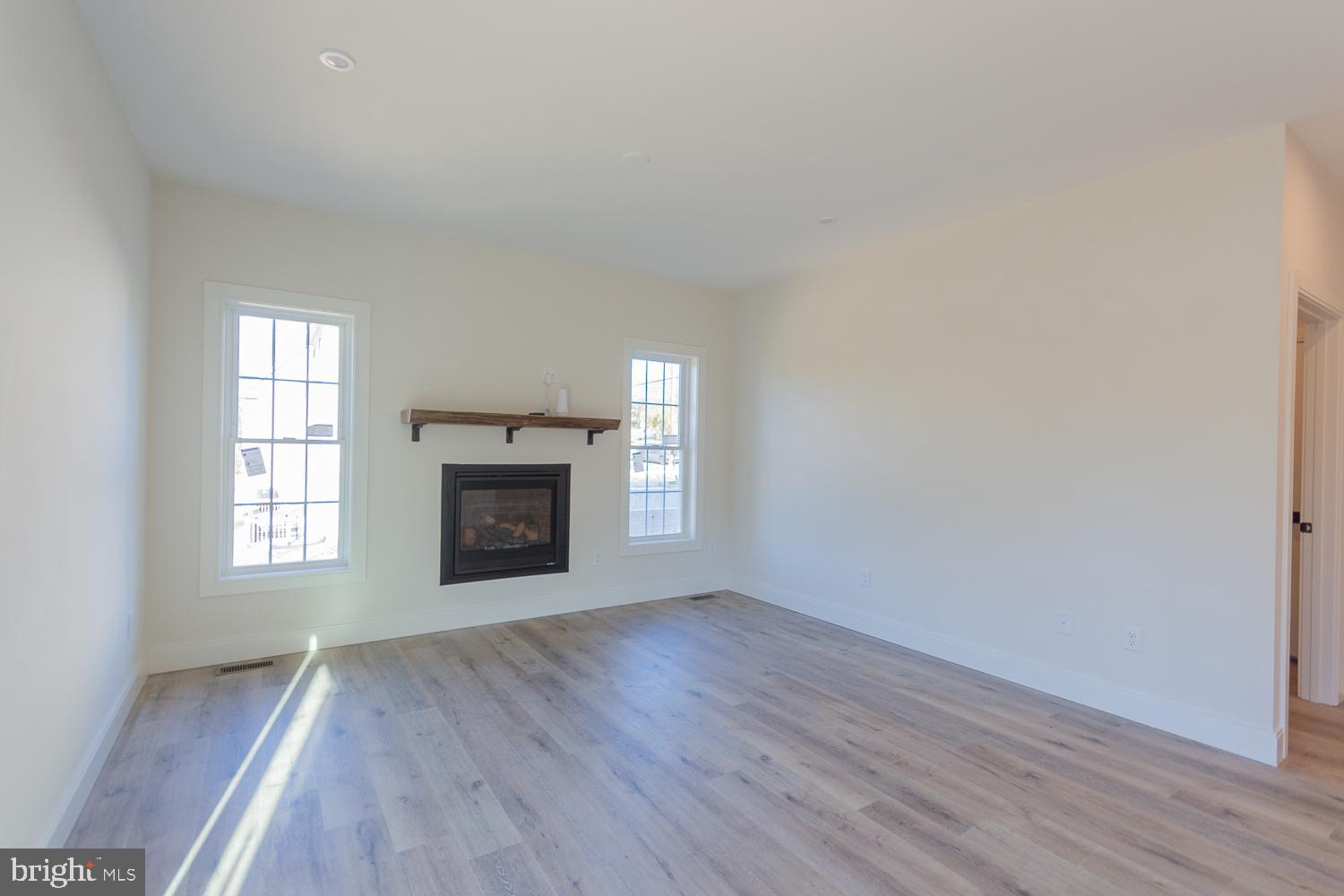 PENNSYLVANIA AT THIRD STREET - Residential