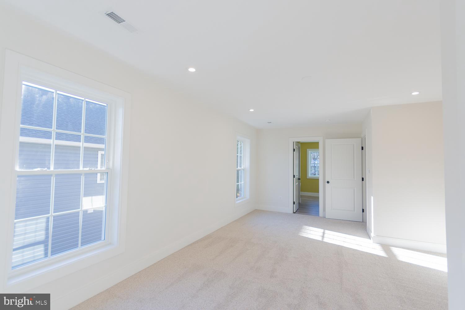 PENNSYLVANIA AT THIRD STREET - Residential