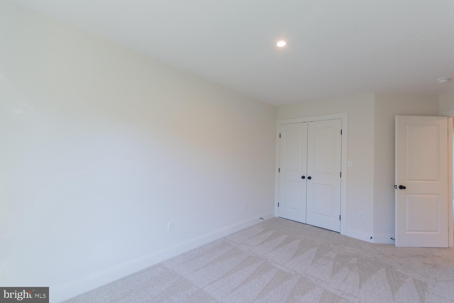 PENNSYLVANIA AT THIRD STREET - Residential