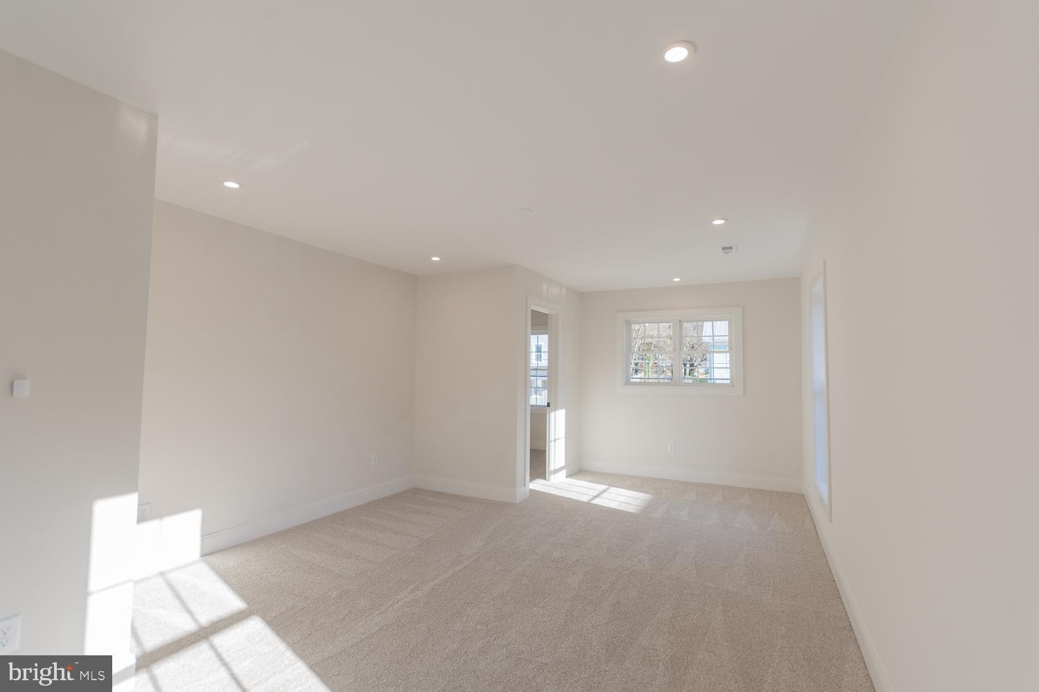 PENNSYLVANIA AT THIRD STREET - Residential