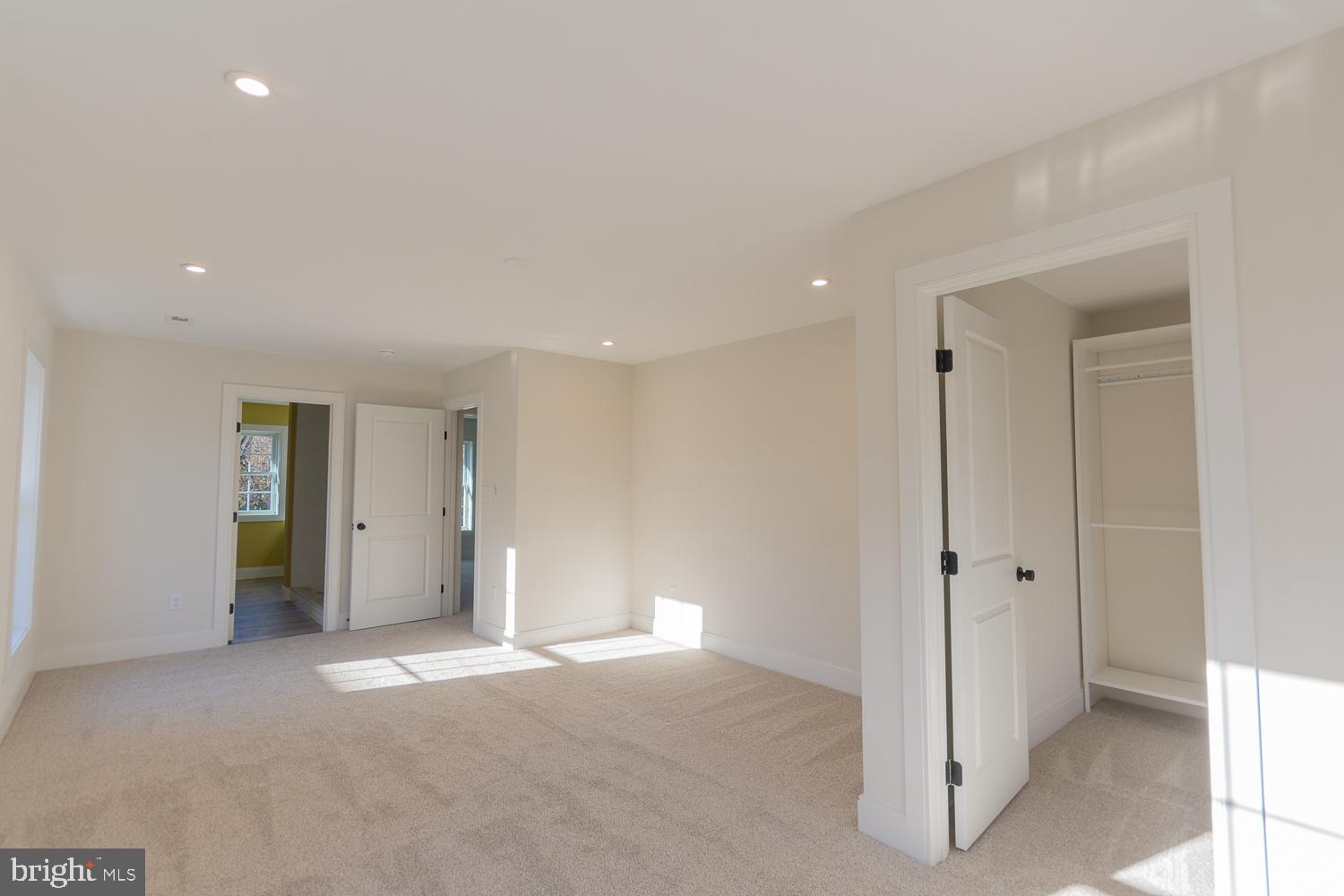 PENNSYLVANIA AT THIRD STREET - Residential