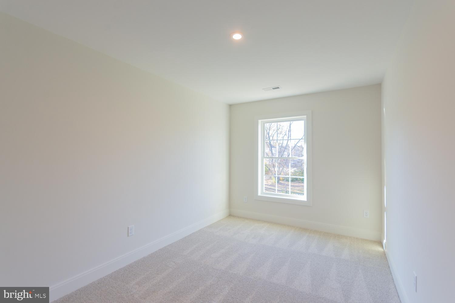 PENNSYLVANIA AT THIRD STREET - Residential