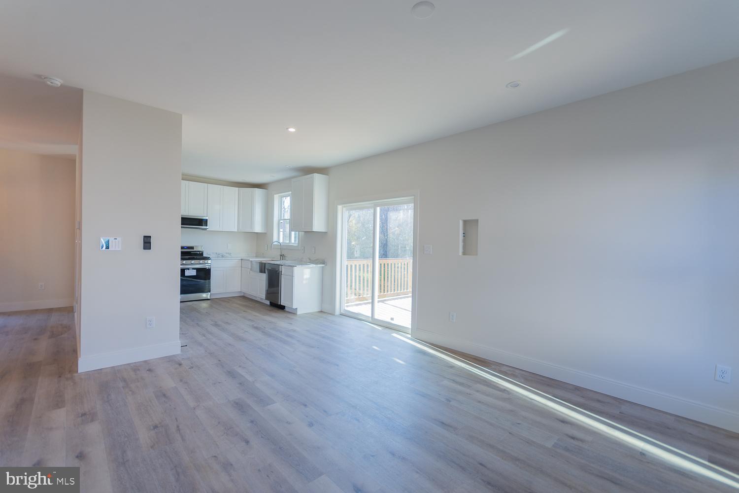 PENNSYLVANIA AT THIRD STREET - Residential