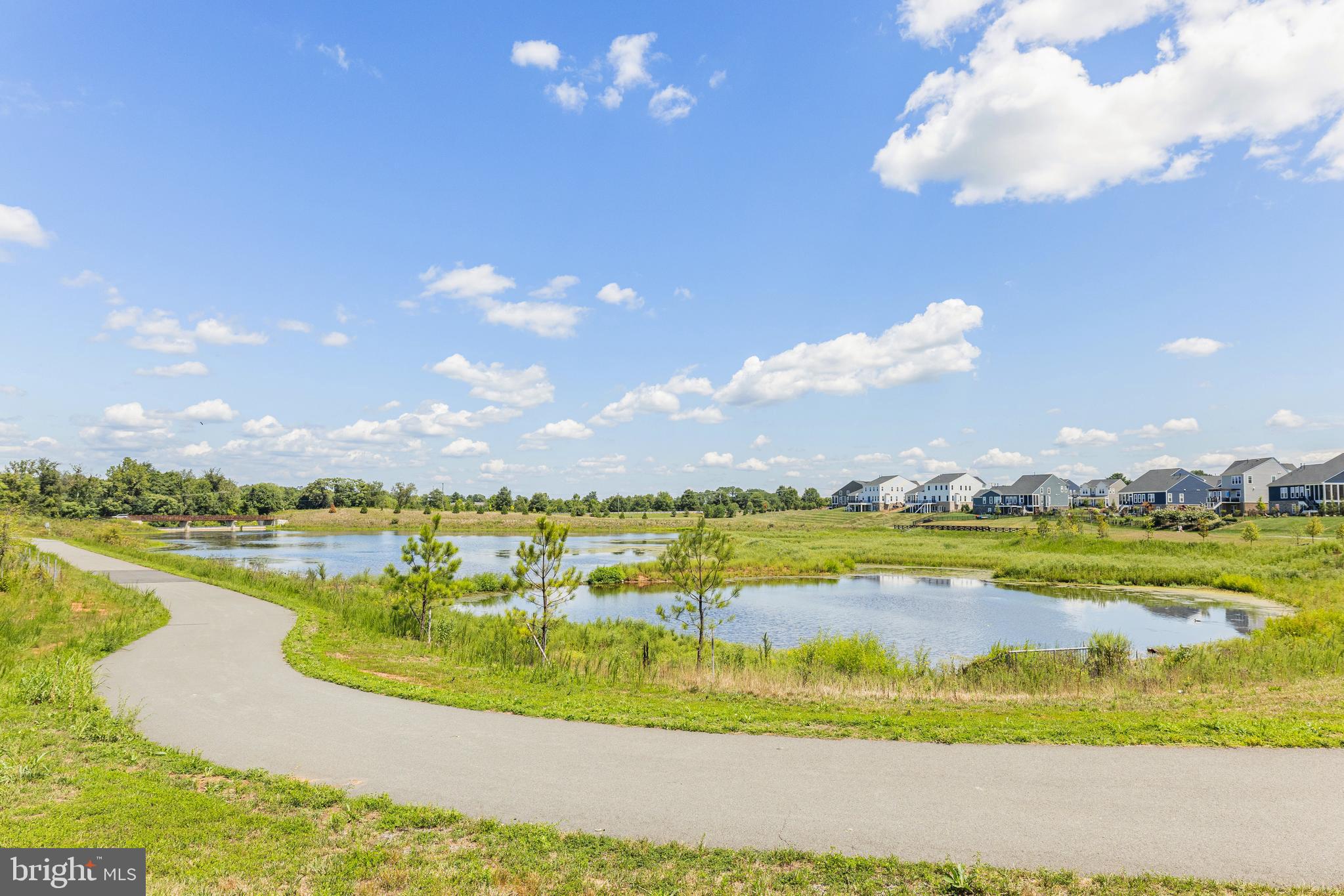 MEADOWBROOK - Residential