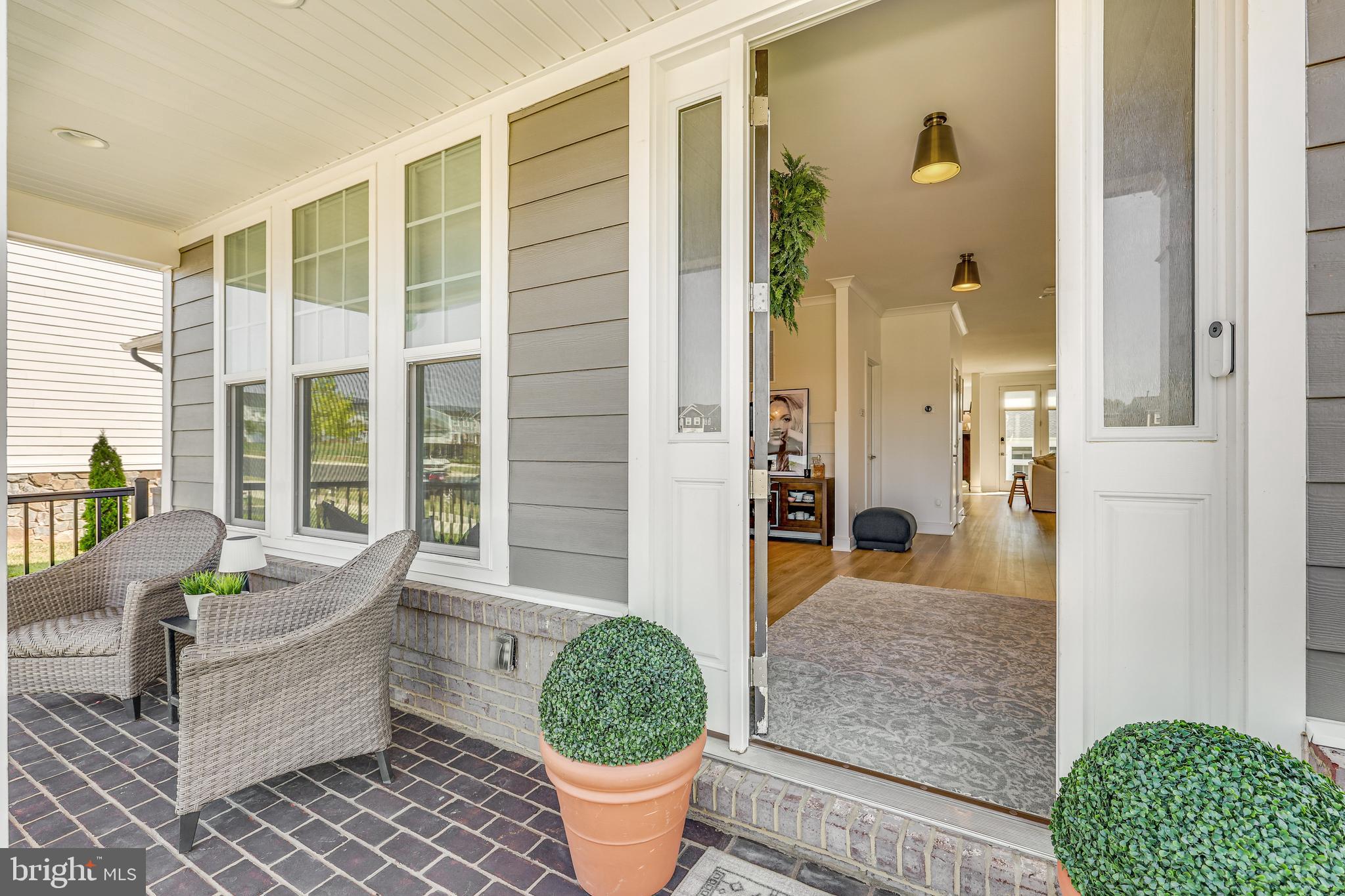 MEADOWBROOK - Residential