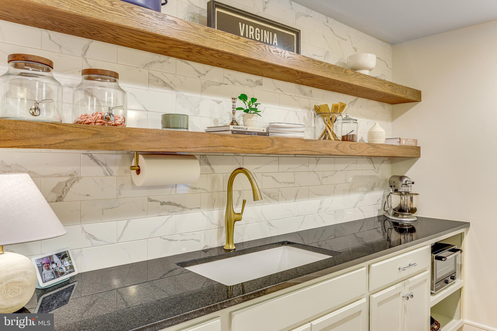 MEADOWBROOK - Residential