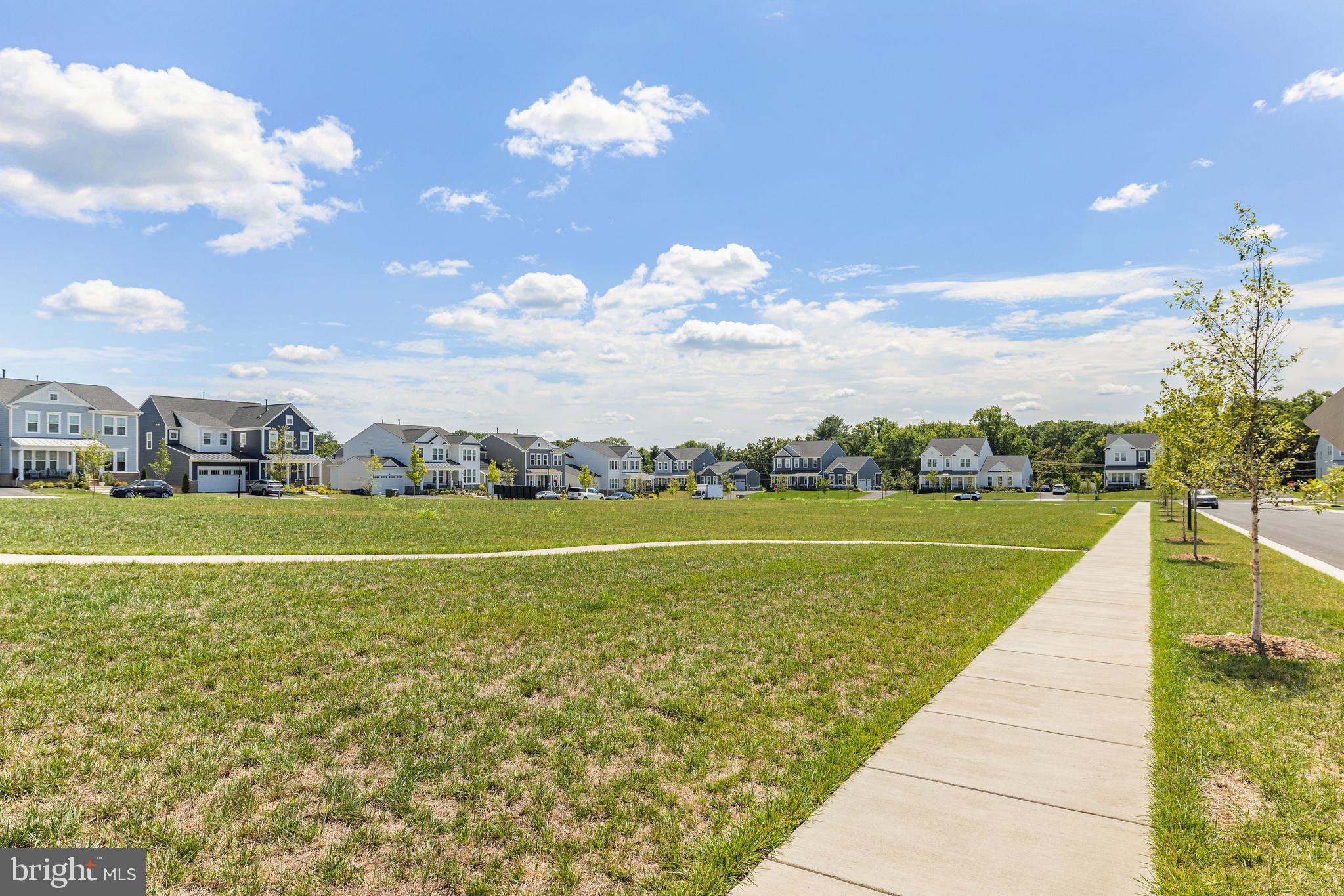 MEADOWBROOK - Residential