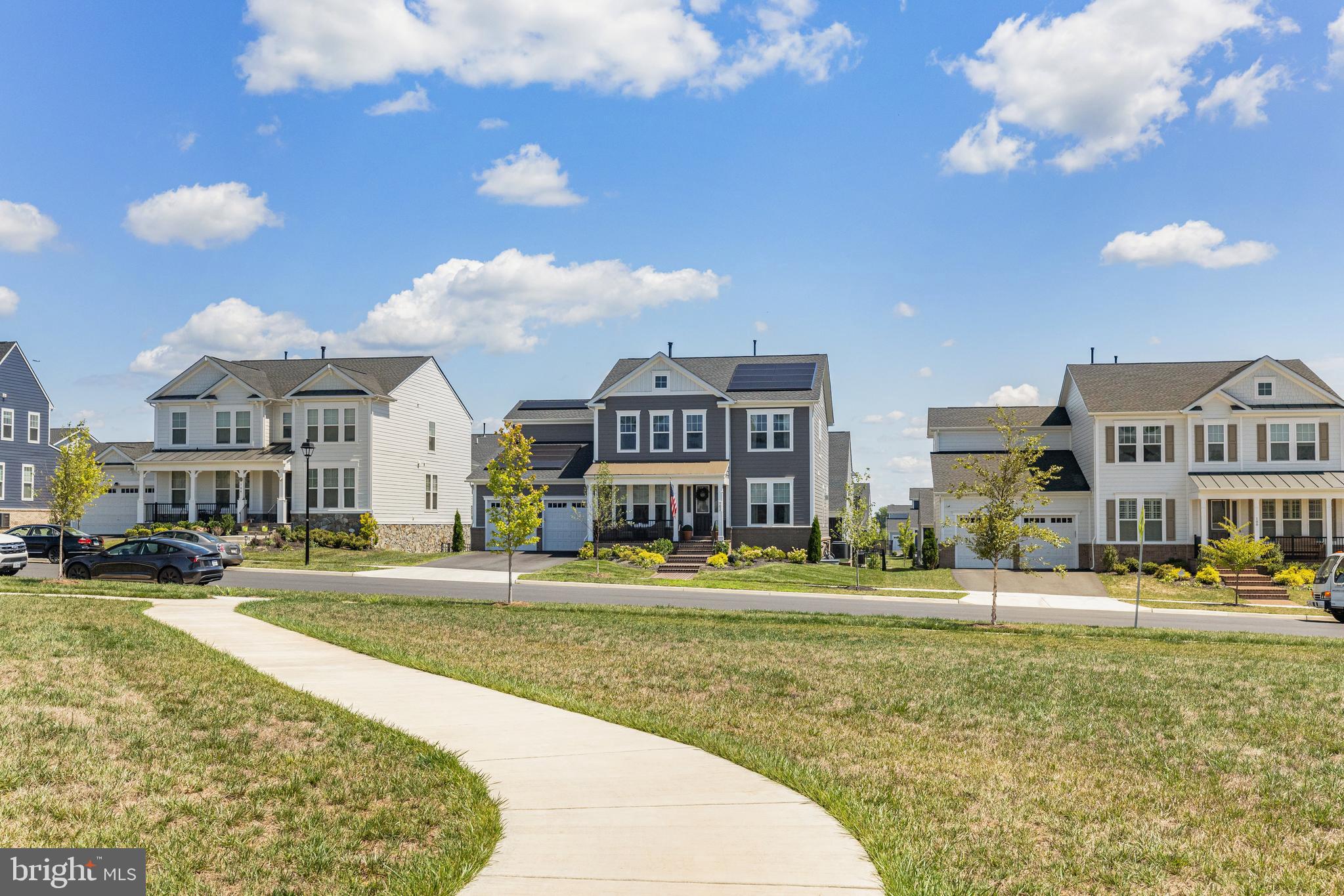 MEADOWBROOK - Residential