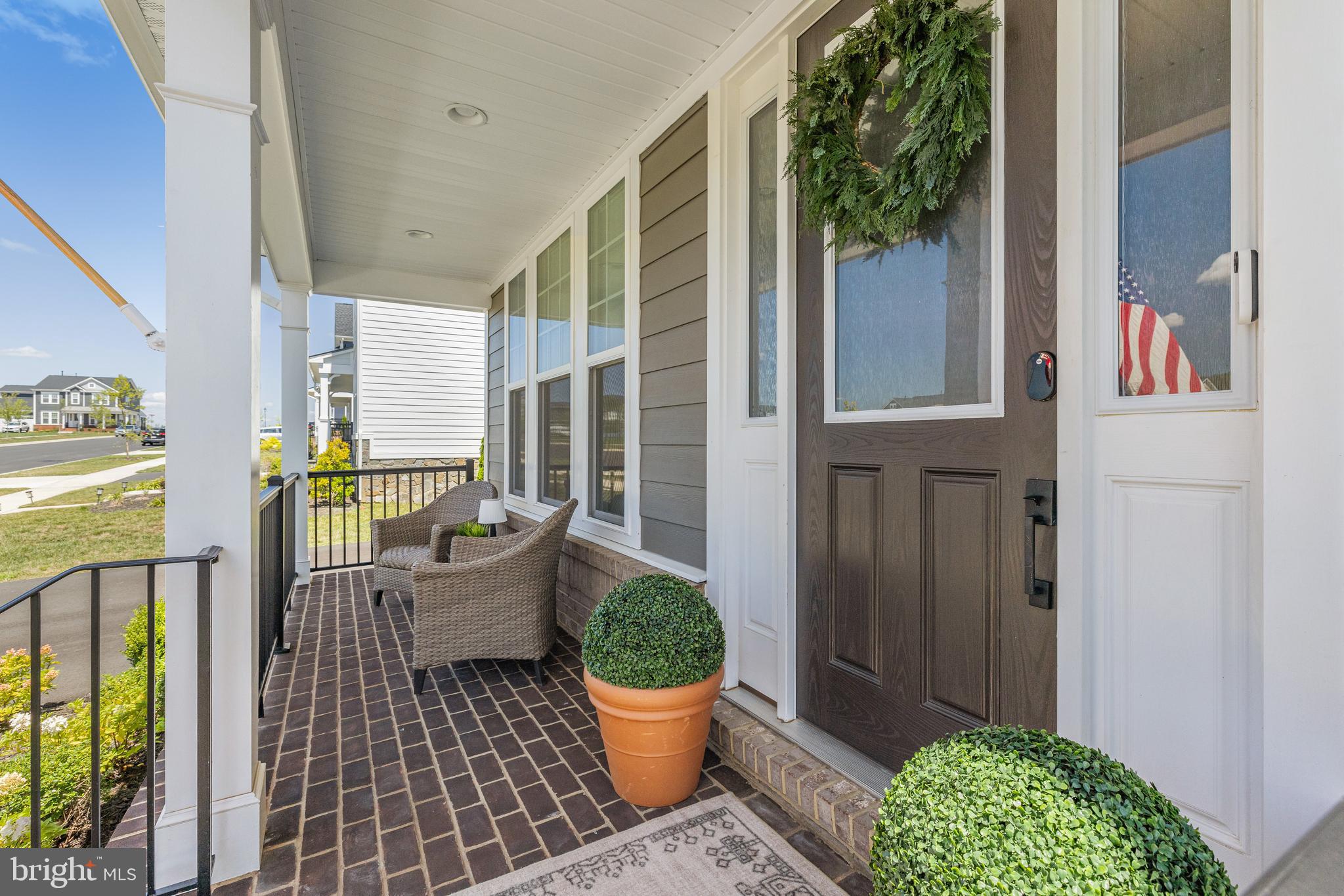 MEADOWBROOK - Residential