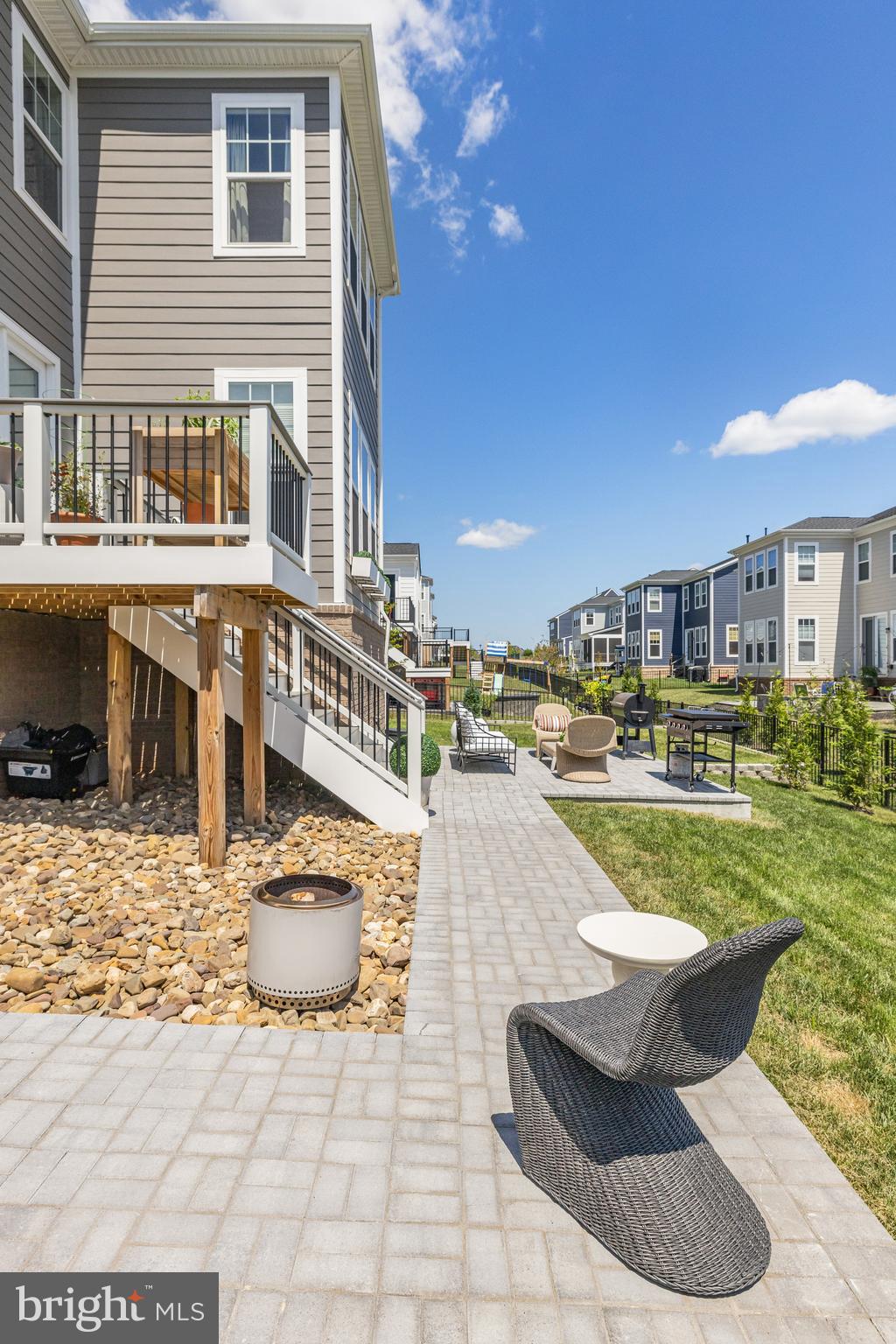 MEADOWBROOK - Residential