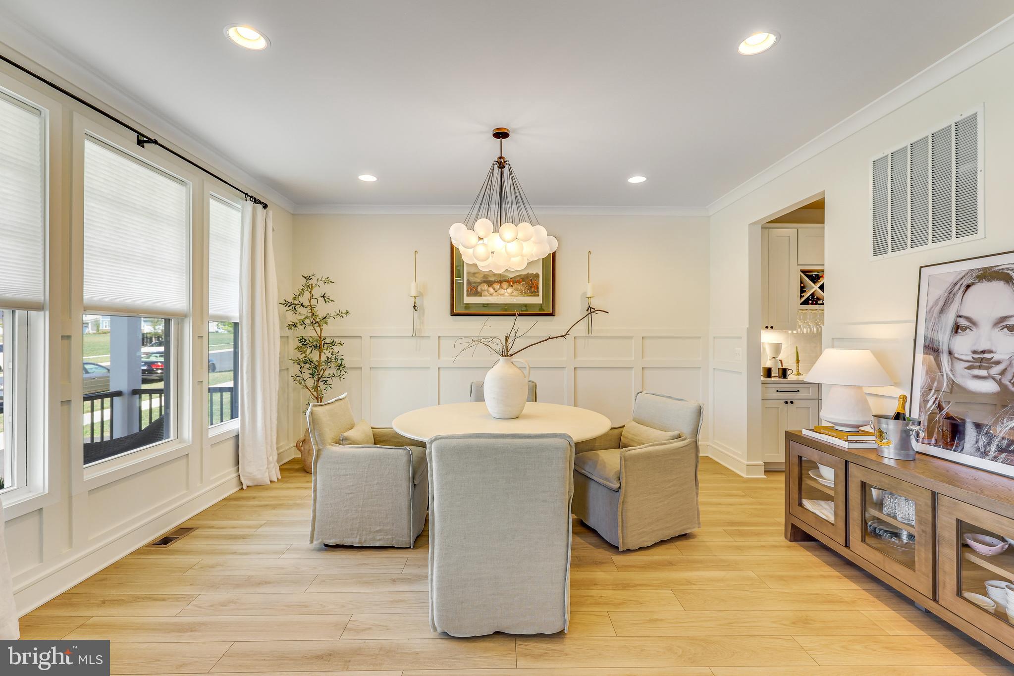 MEADOWBROOK - Residential