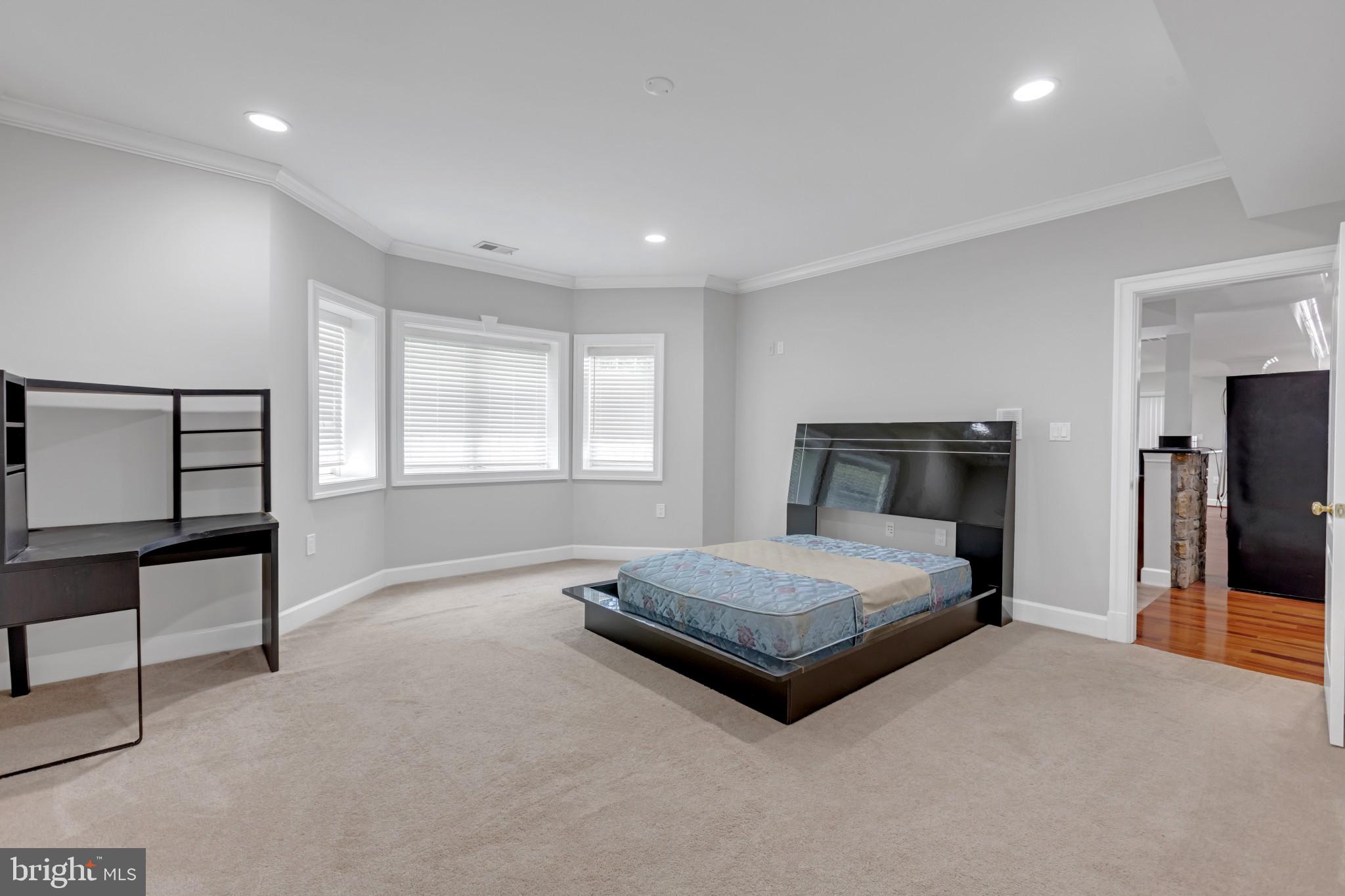 EL NIDO ESTATES - Residential Lease